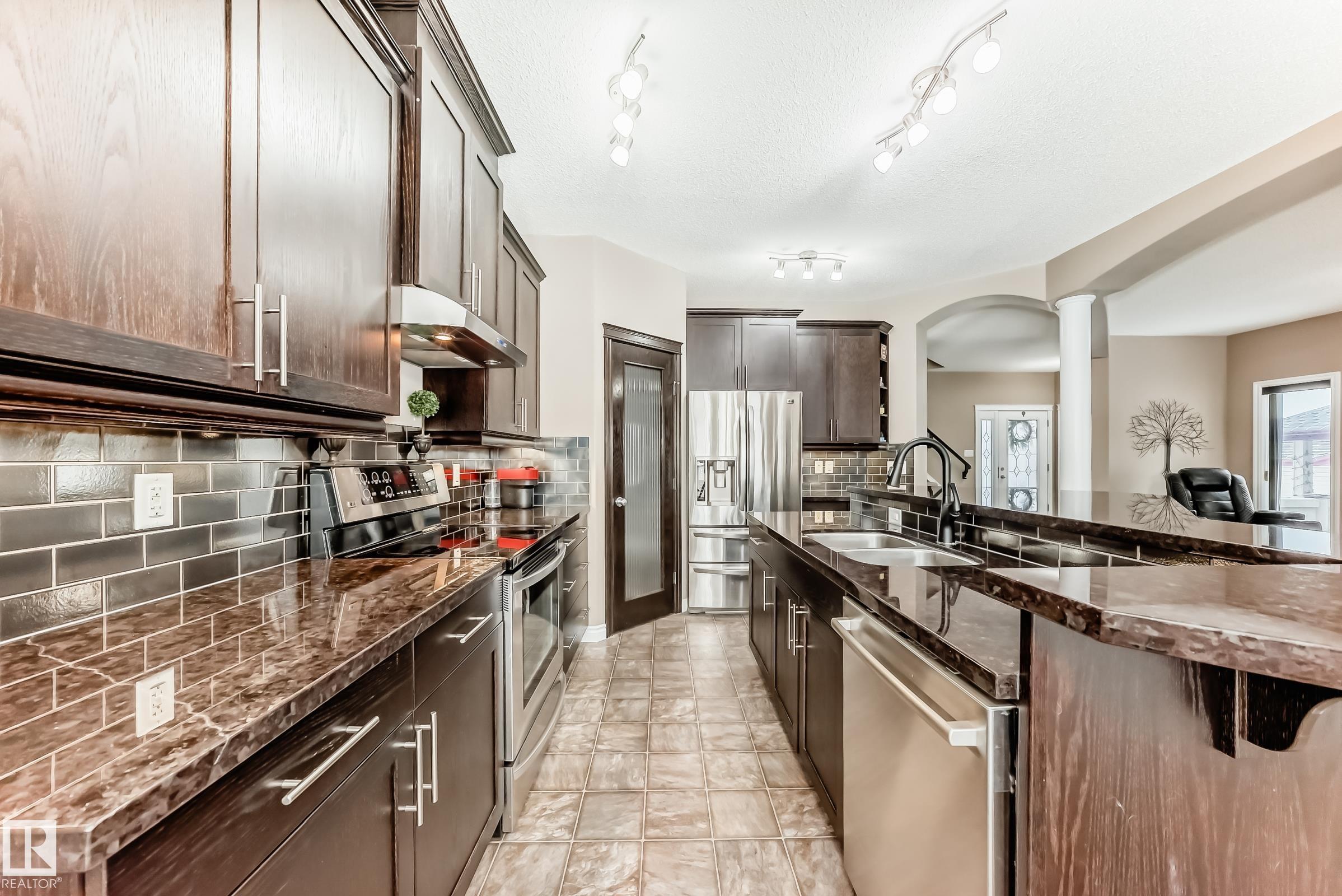 Photo 7 at 7548 Speaker Way NW, South Terwillegar, Edmonton