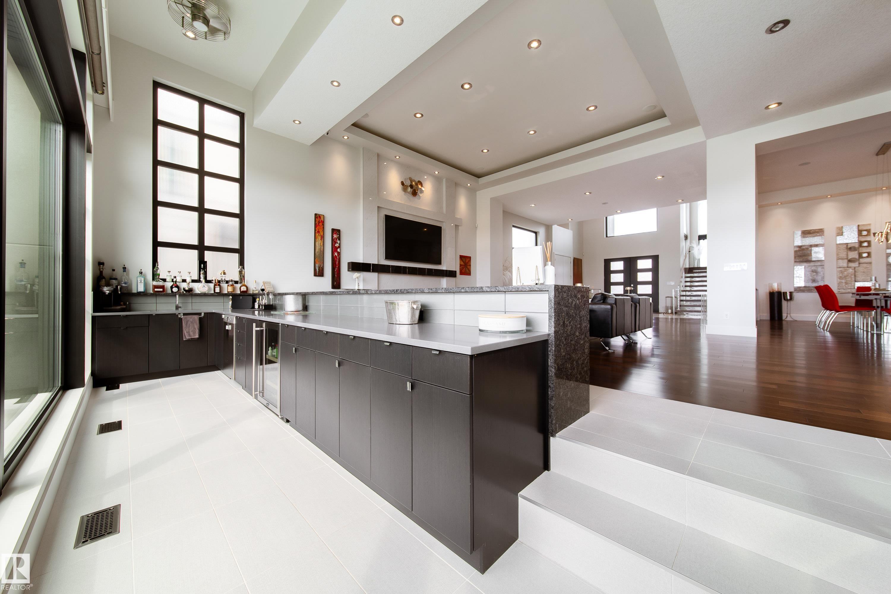 Photo 13 at 622 Howatt Drive SW, Hays Ridge Area, Edmonton