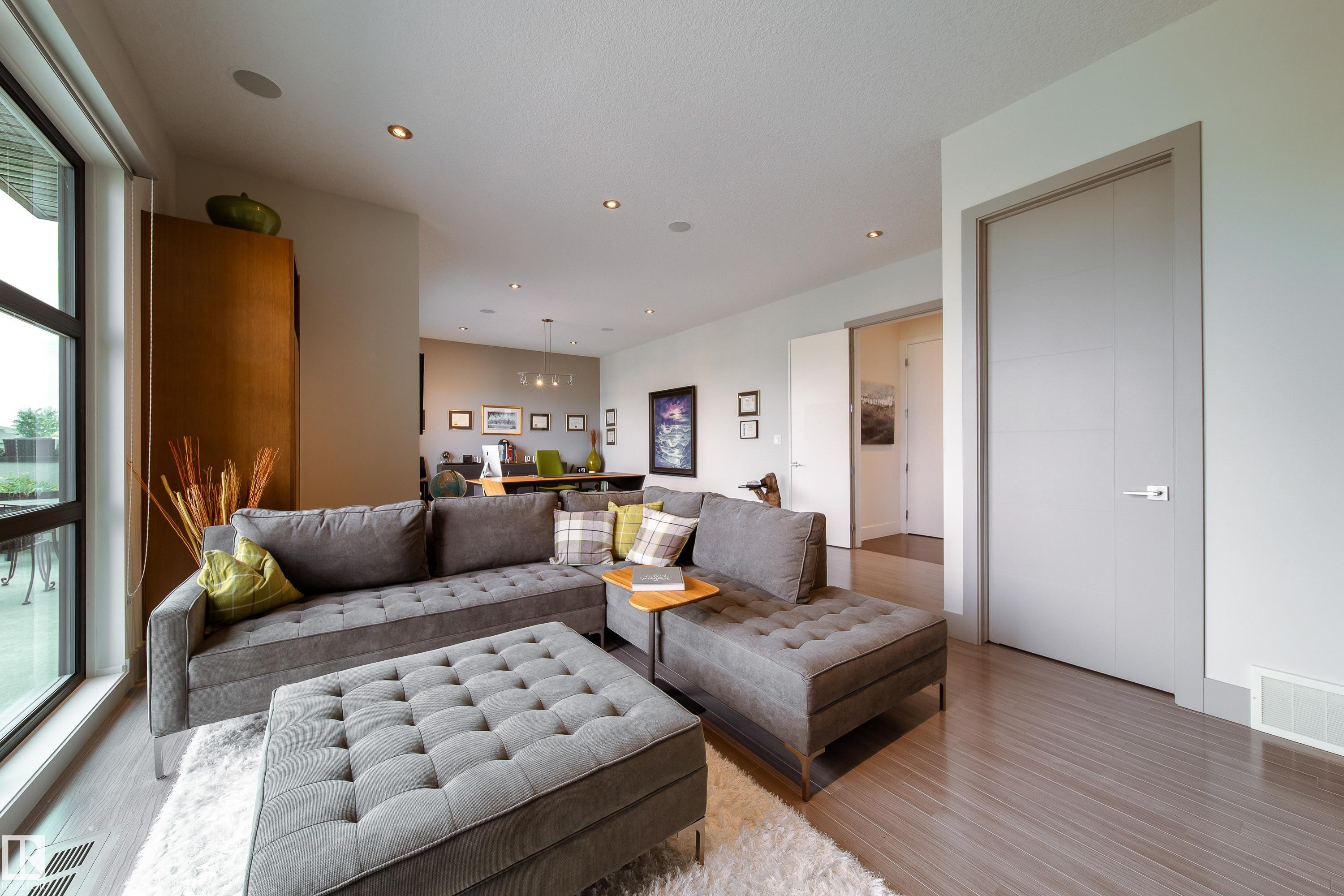 Photo 48 at 622 Howatt Drive SW, Hays Ridge Area, Edmonton