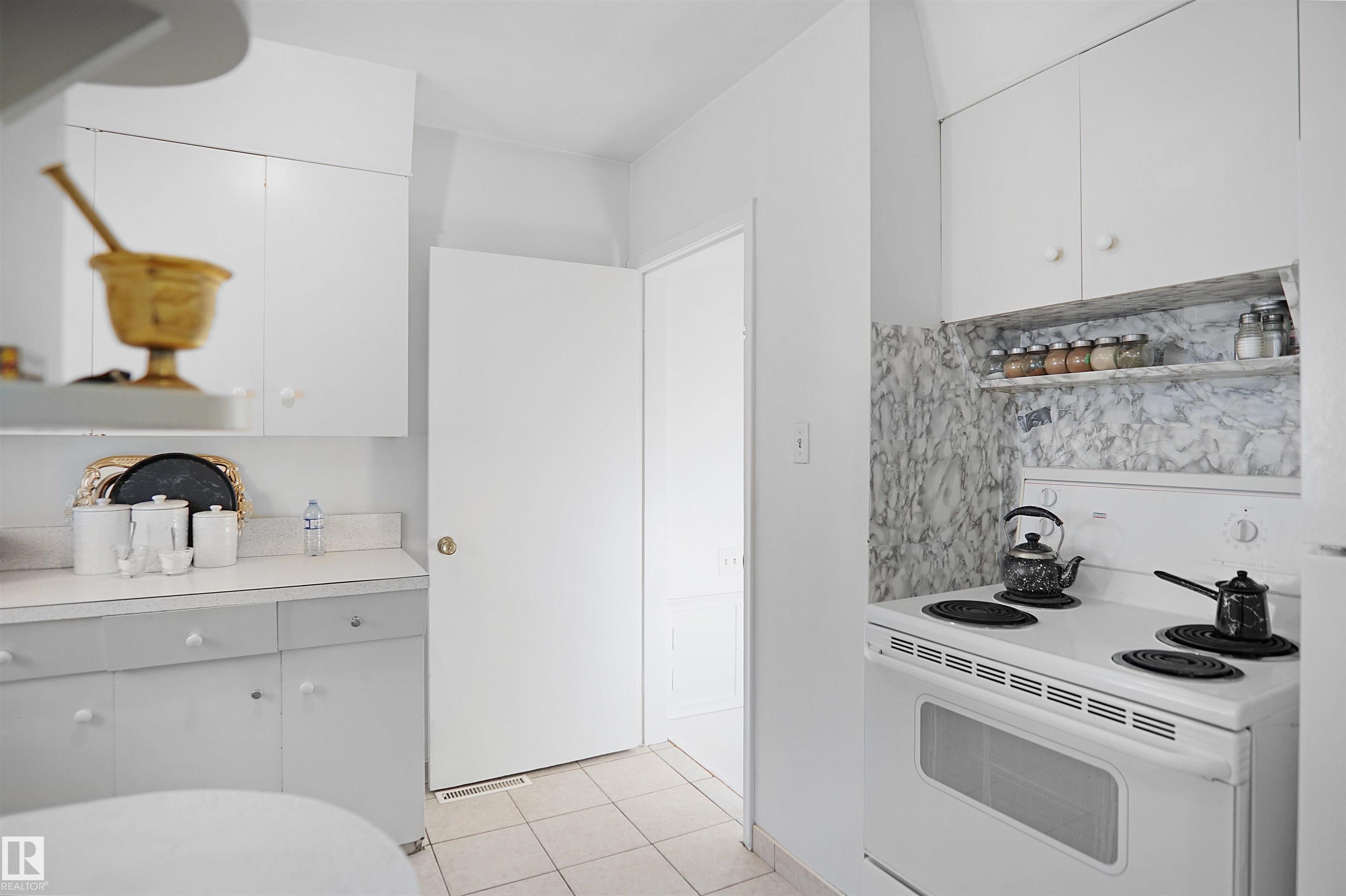 Photo 12 at 13007 93 Street NW, Killarney, Edmonton