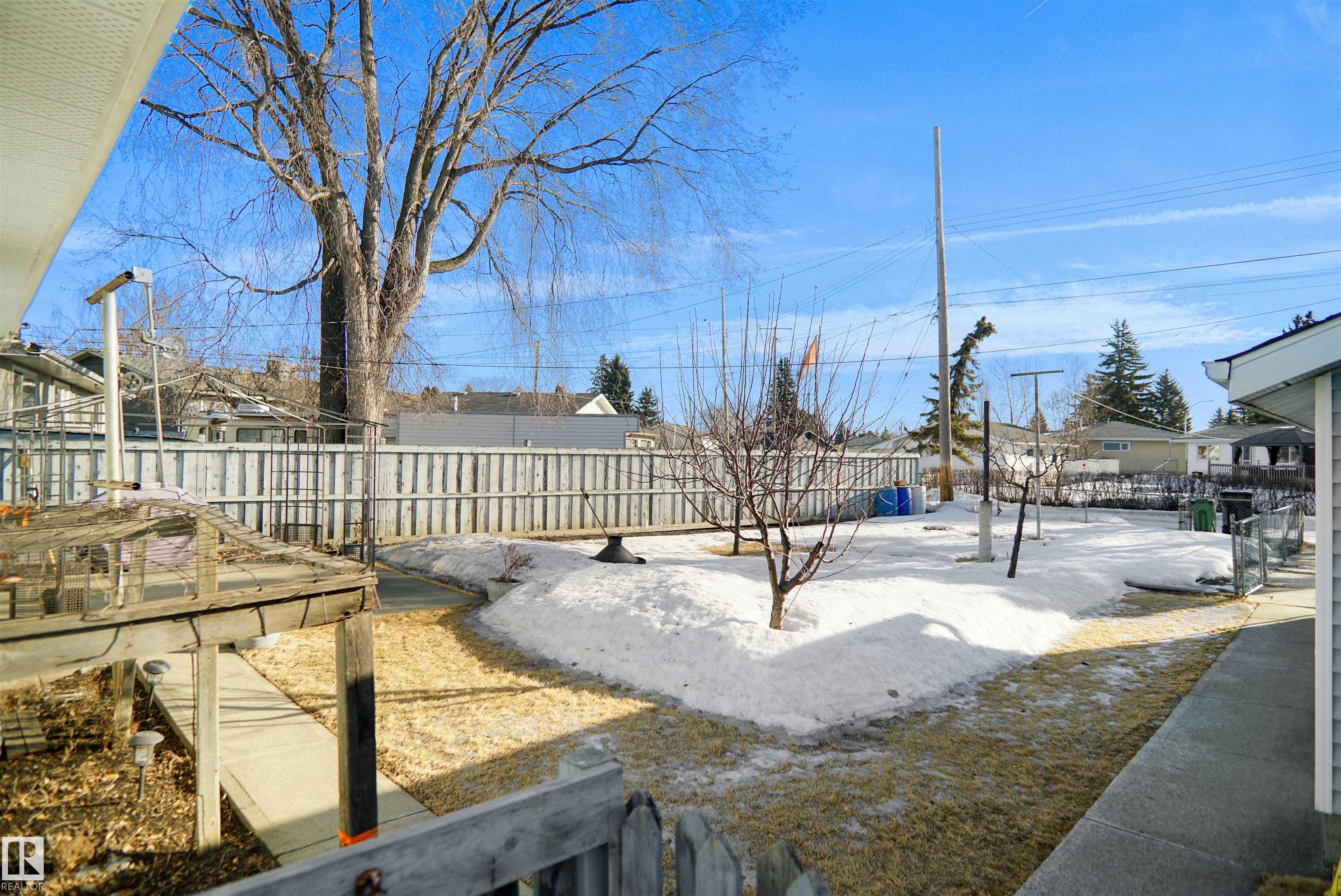 Photo 31 at 13007 93 Street NW, Killarney, Edmonton