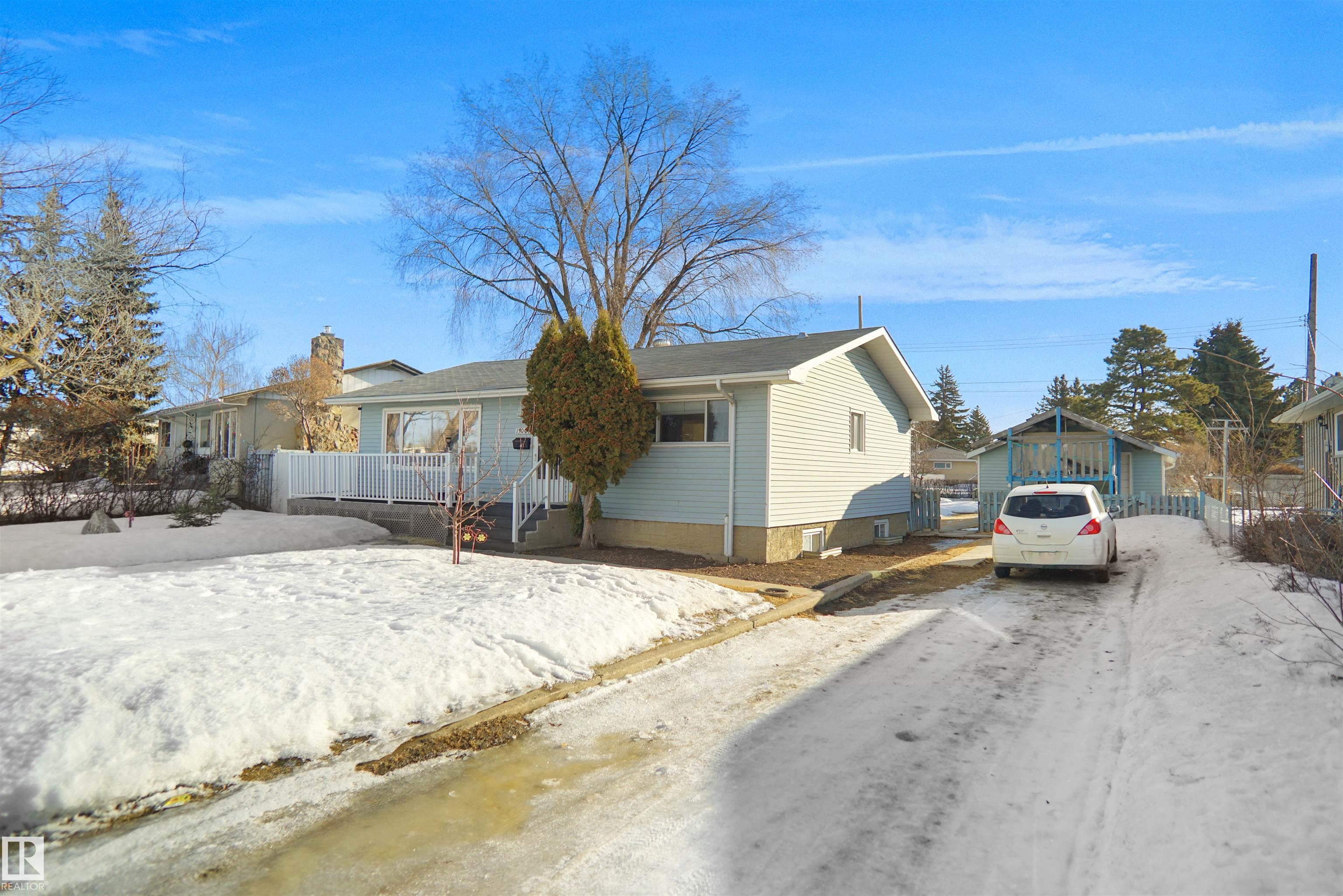 Photo 40 at 13007 93 Street NW, Killarney, Edmonton