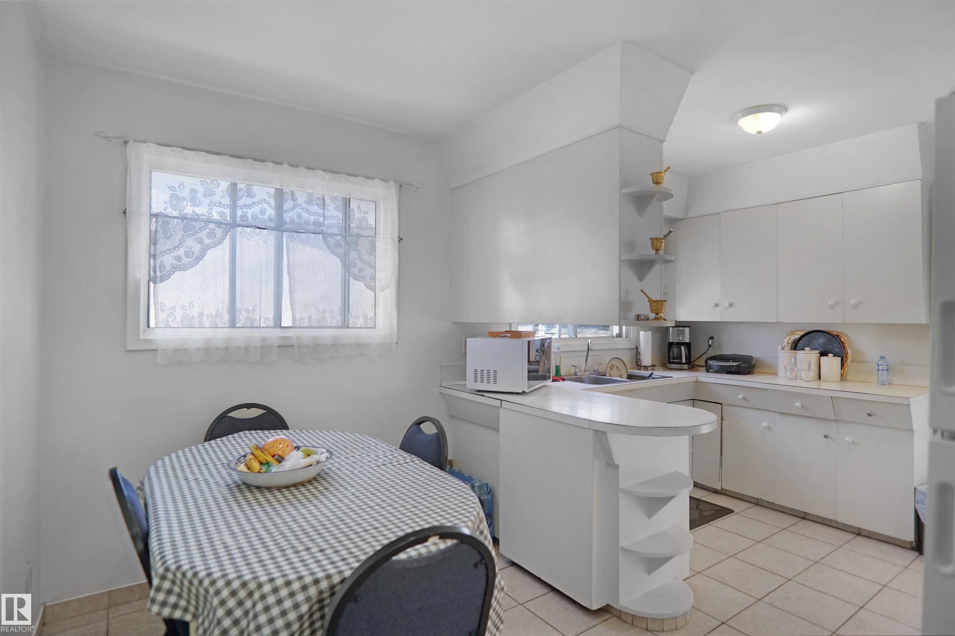 Photo 8 at 13007 93 Street NW, Killarney, Edmonton