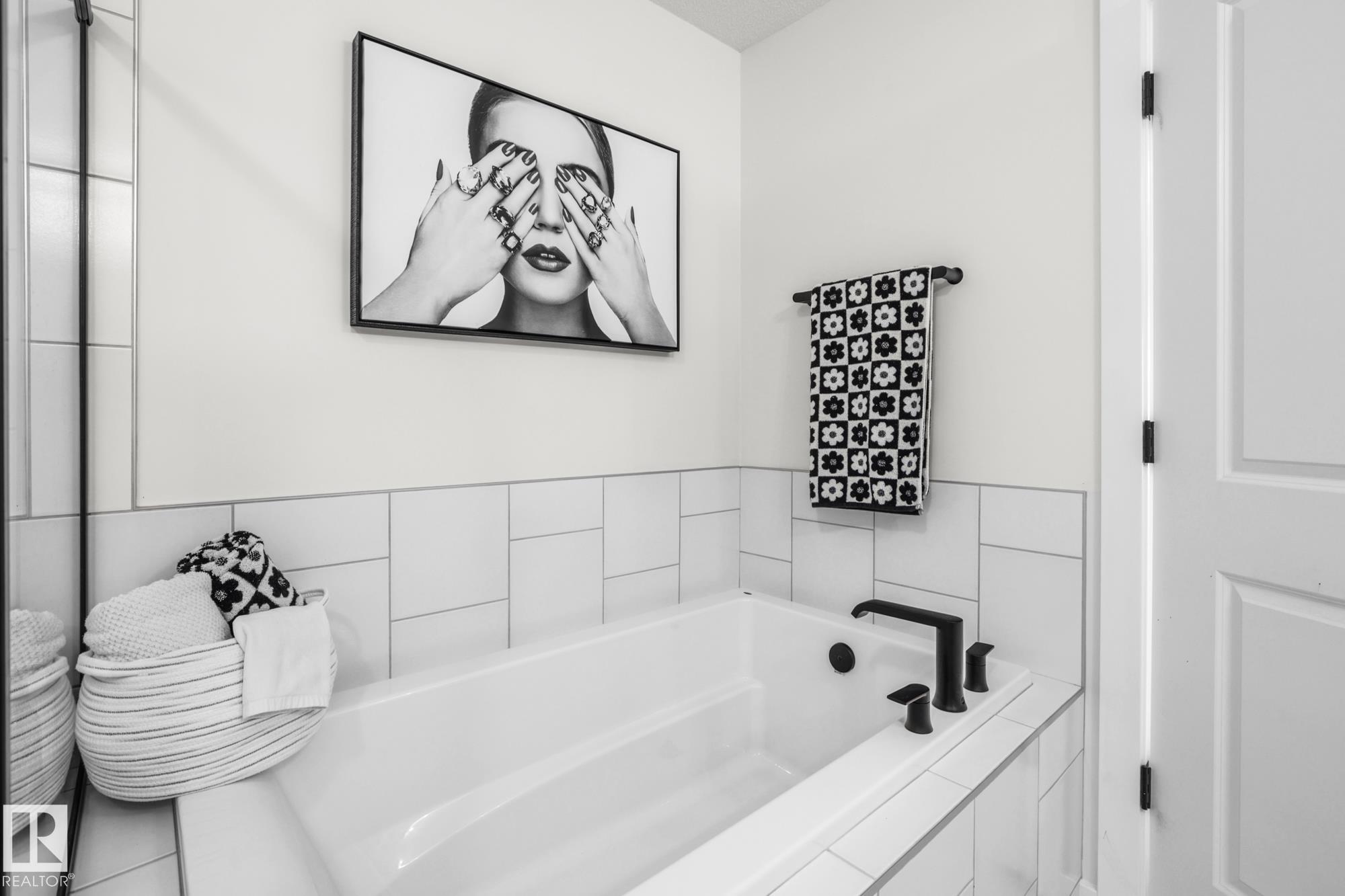 Photo 47 at 7012 54 Avenue, Elan, Beaumont