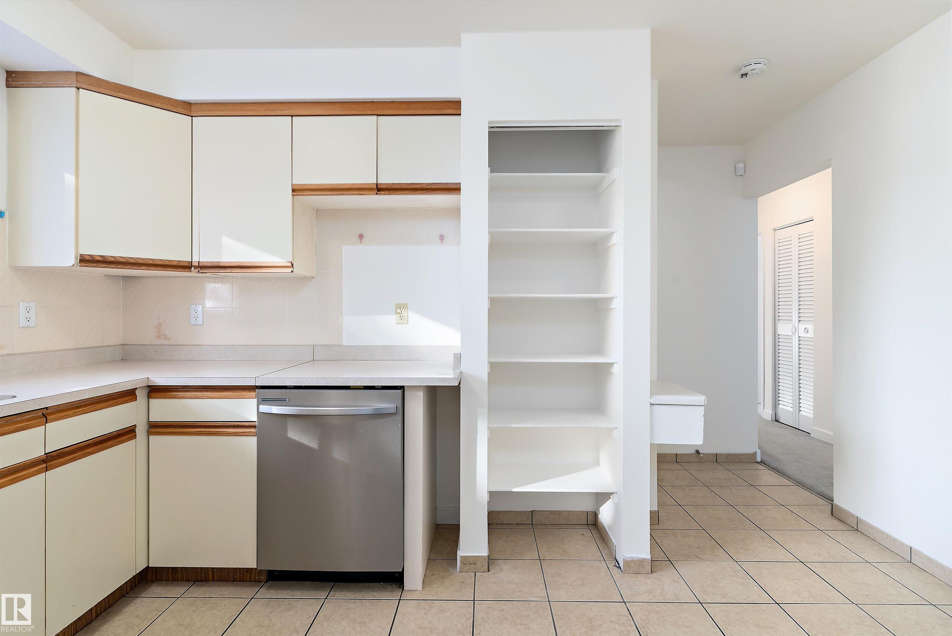 Photo 15 at 10951 35a Avenue NW, Duggan, Edmonton