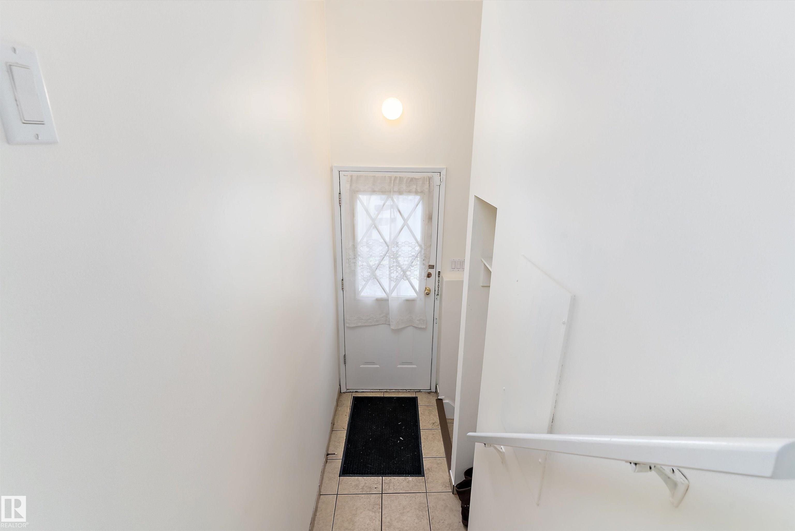 Photo 20 at 10951 35a Avenue NW, Duggan, Edmonton