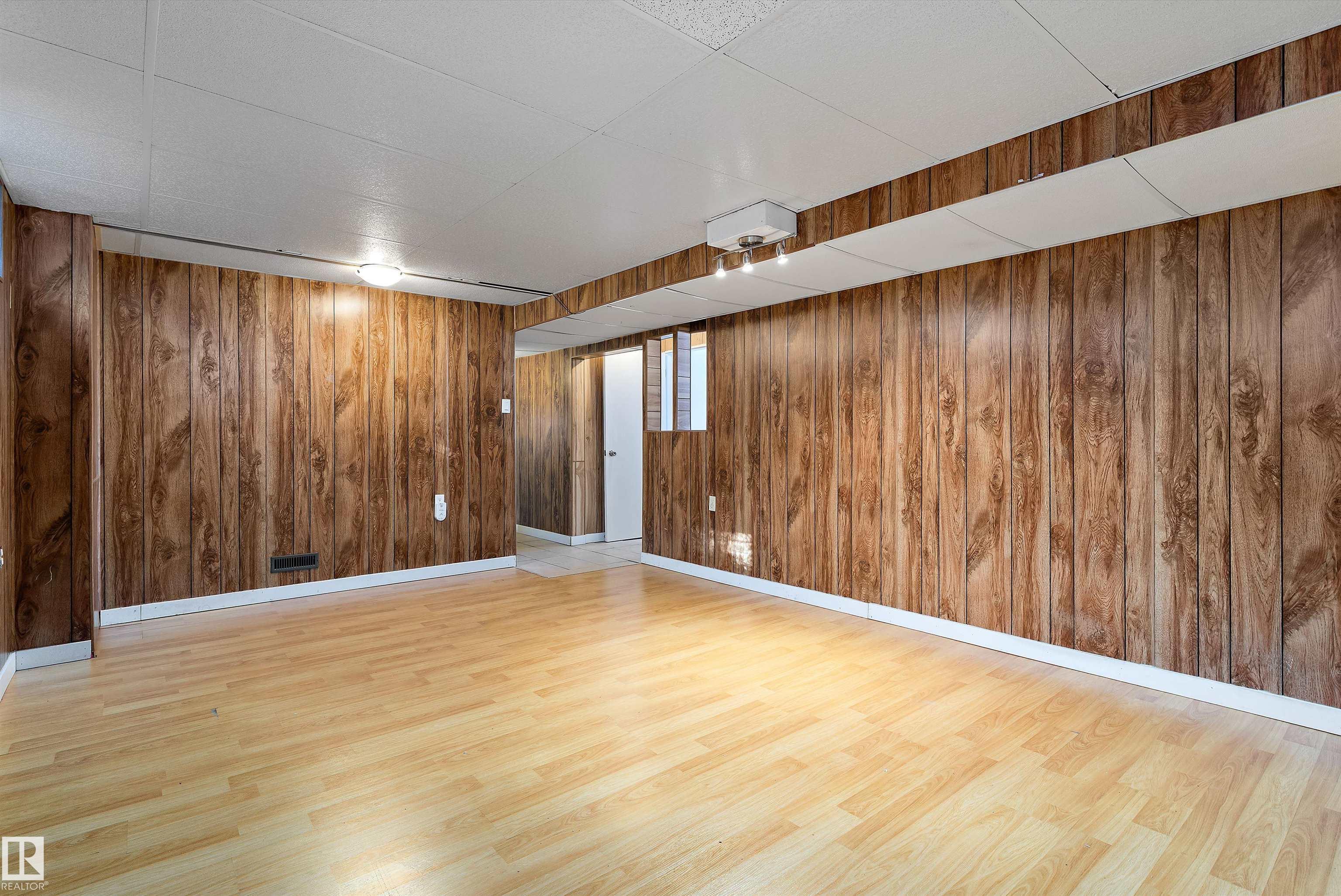 Photo 36 at 10951 35a Avenue NW, Duggan, Edmonton