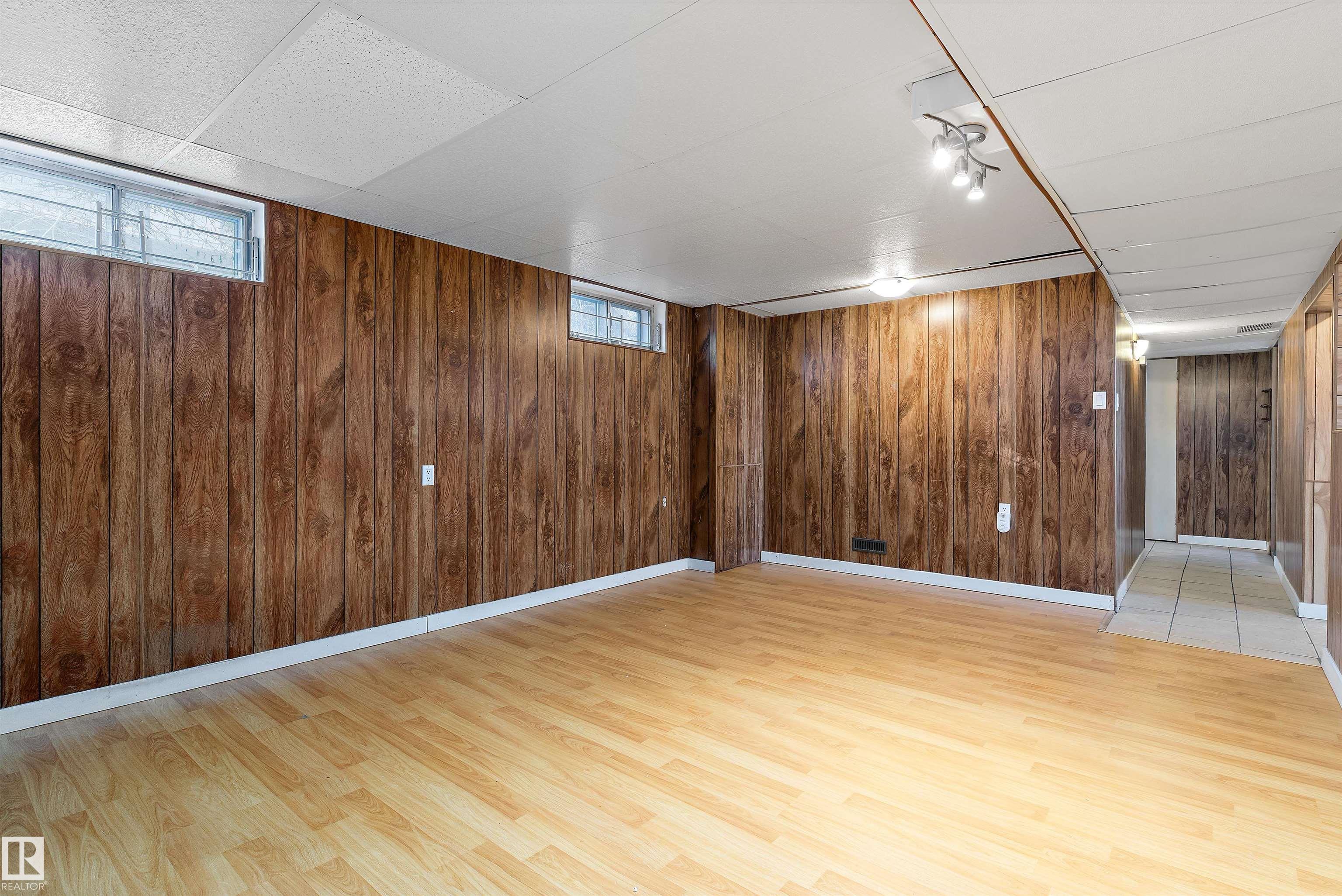 Photo 37 at 10951 35a Avenue NW, Duggan, Edmonton