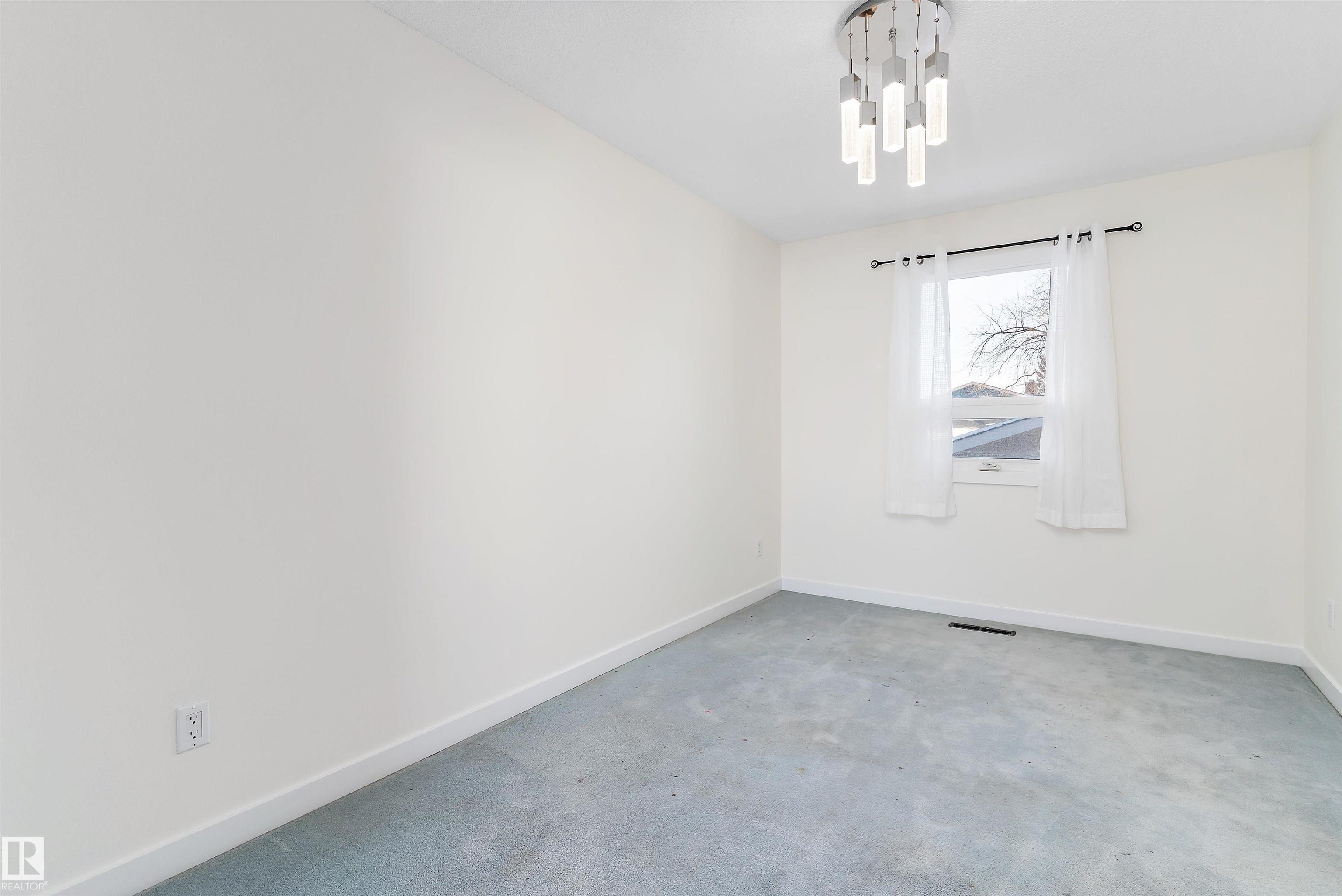 Photo 40 at 10951 35a Avenue NW, Duggan, Edmonton