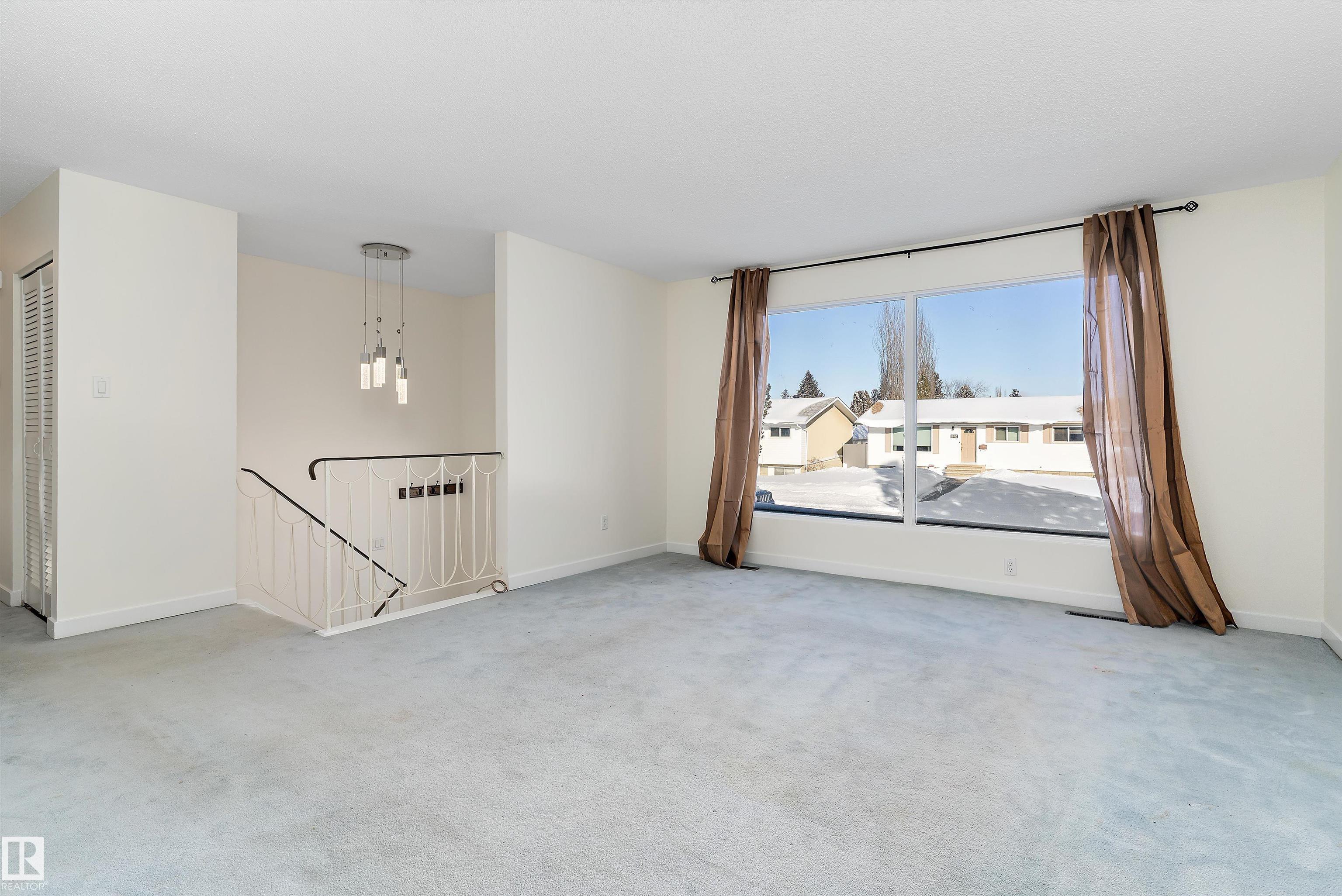 Picture for 10951 35A AV NW