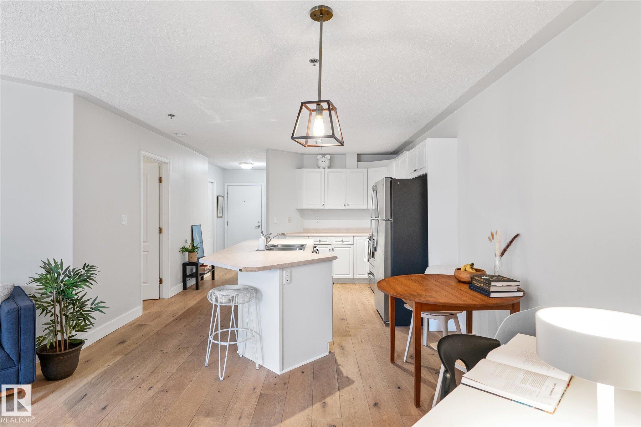 Photo 11 at 207 - 12028 103 Avenue NW, Wîhkwêntôwin, Edmonton