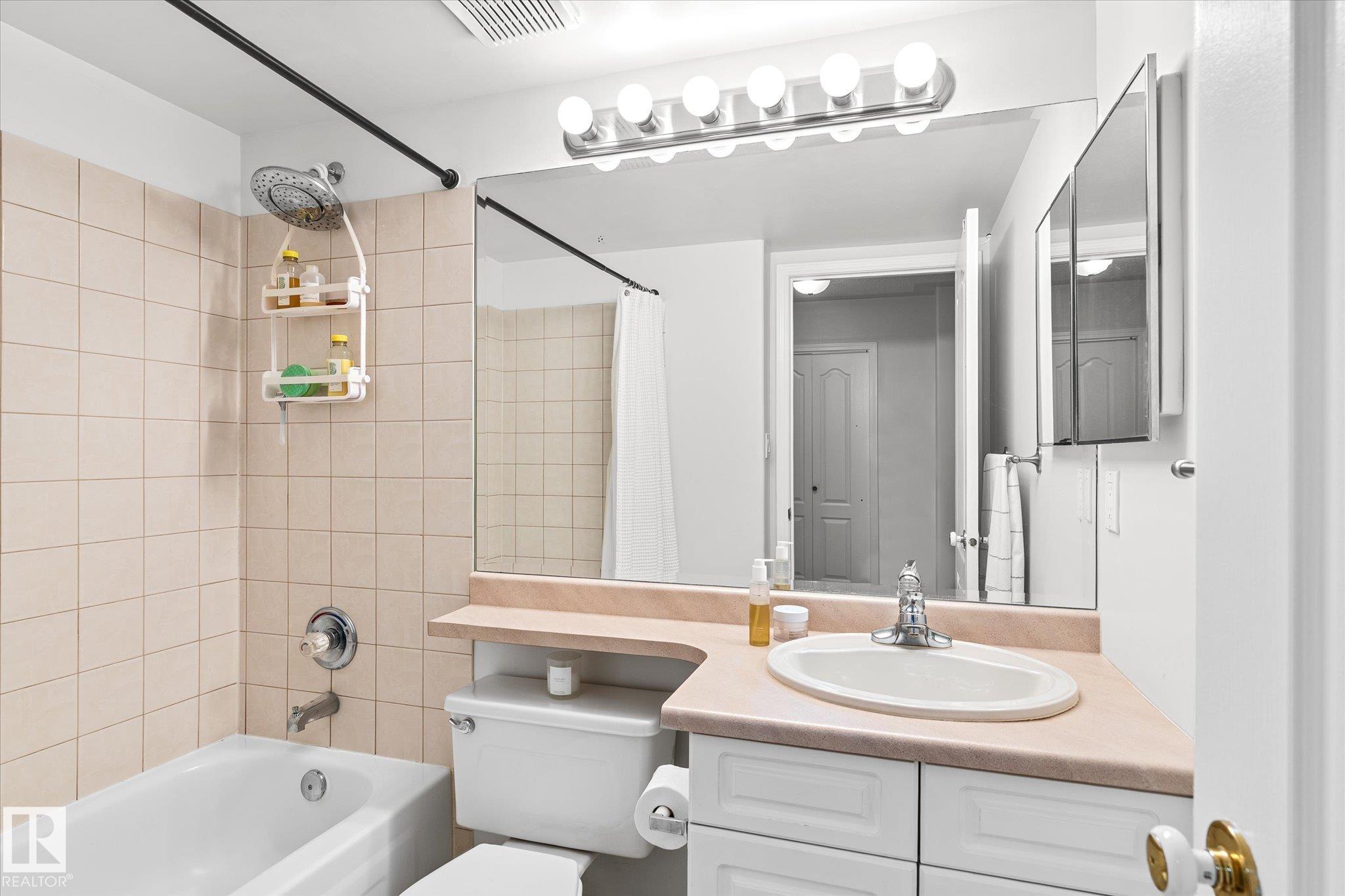 Photo 31 at 207 - 12028 103 Avenue NW, Wîhkwêntôwin, Edmonton