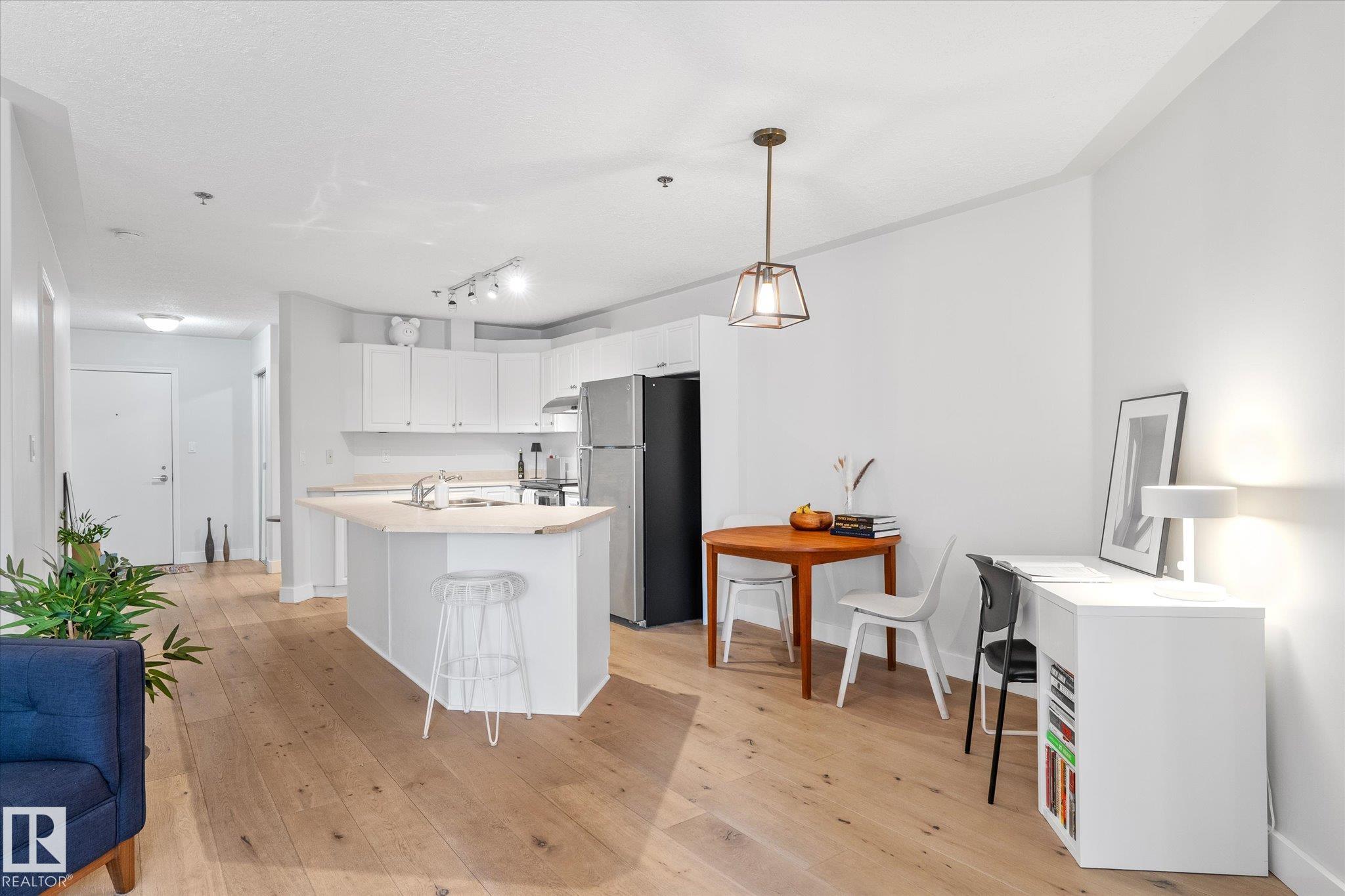 Photo 9 at 207 - 12028 103 Avenue NW, Wîhkwêntôwin, Edmonton