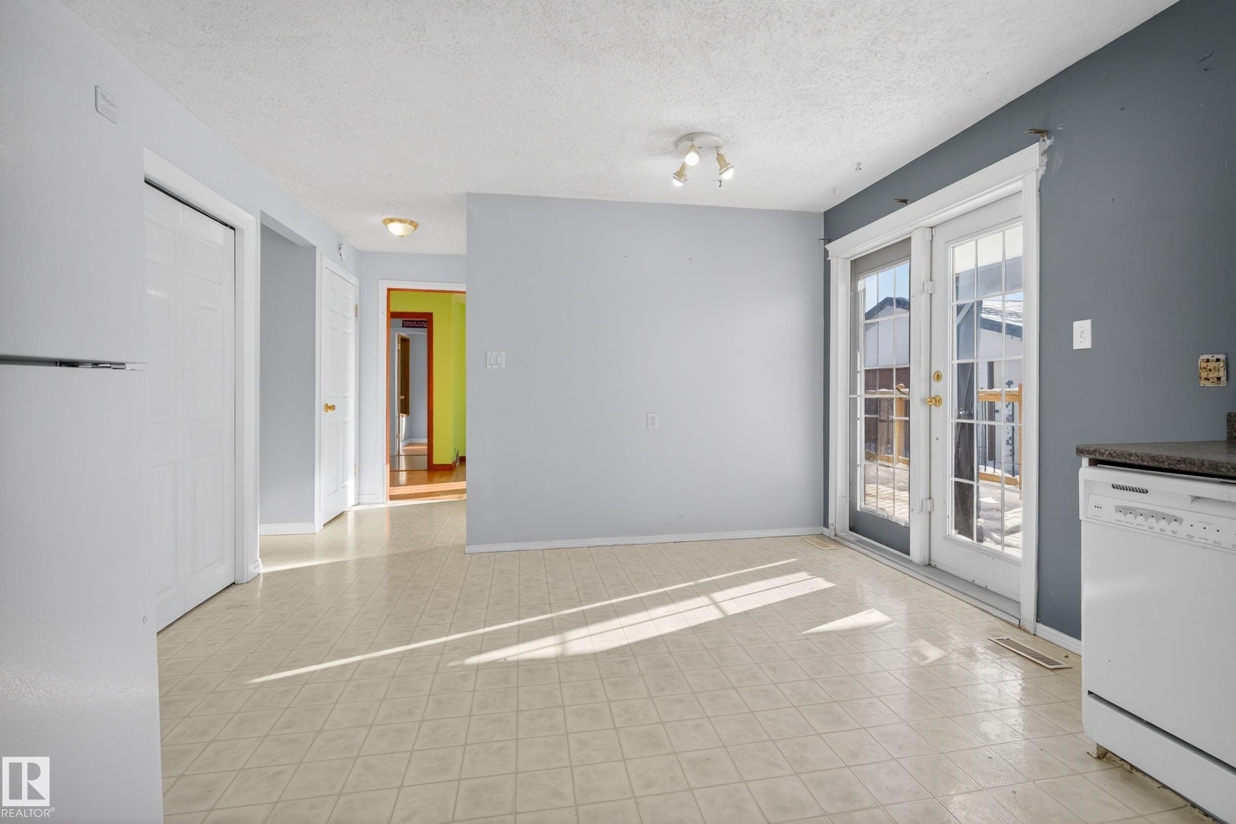 Photo 19 at 3801 33 Avenue, Caledonia, Leduc