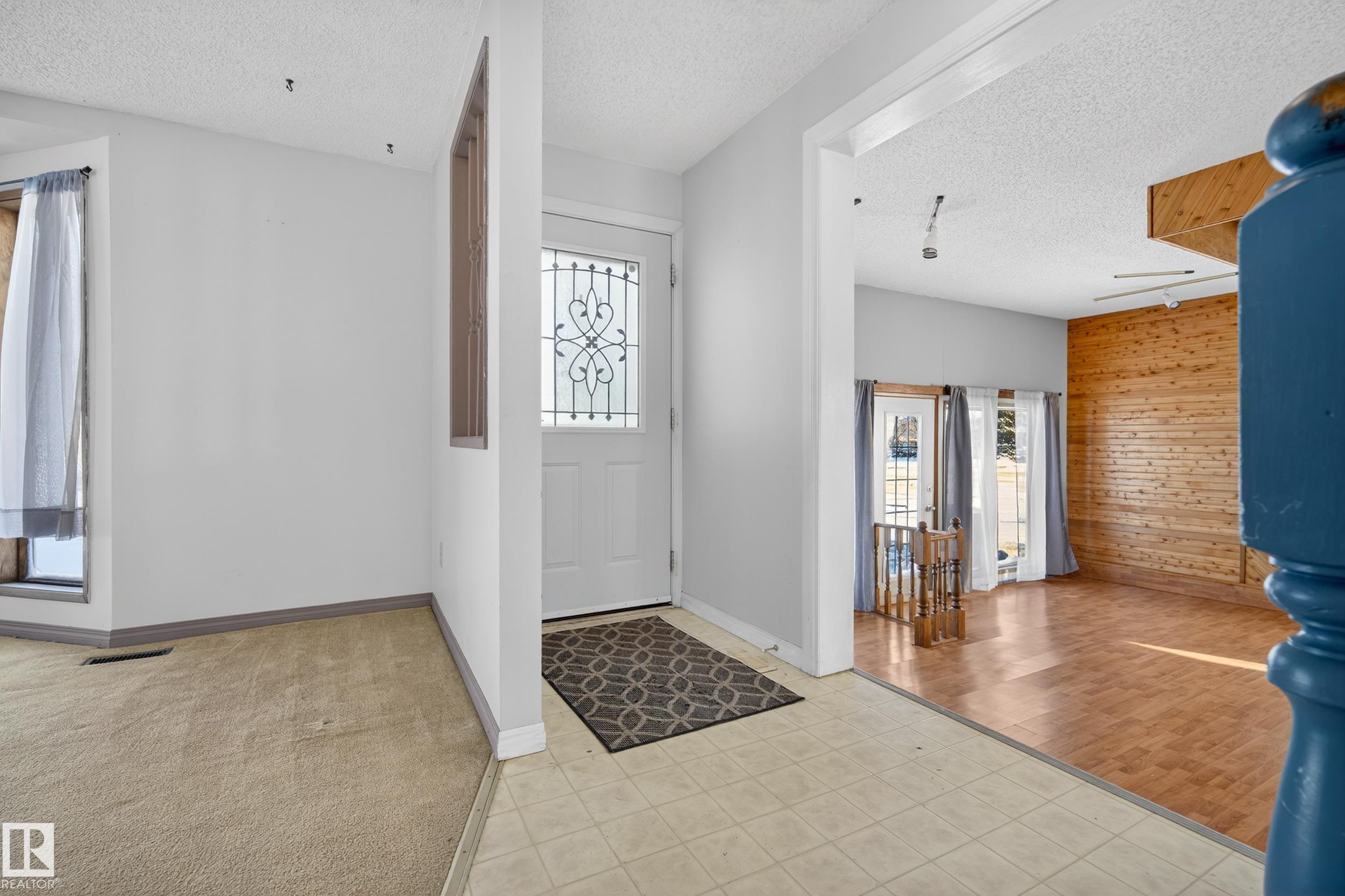 Photo 8 at 3801 33 Avenue, Caledonia, Leduc