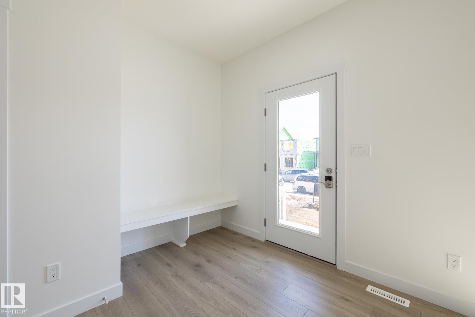 Photo 8 at 1535 211 Street NW, Stillwater, Edmonton