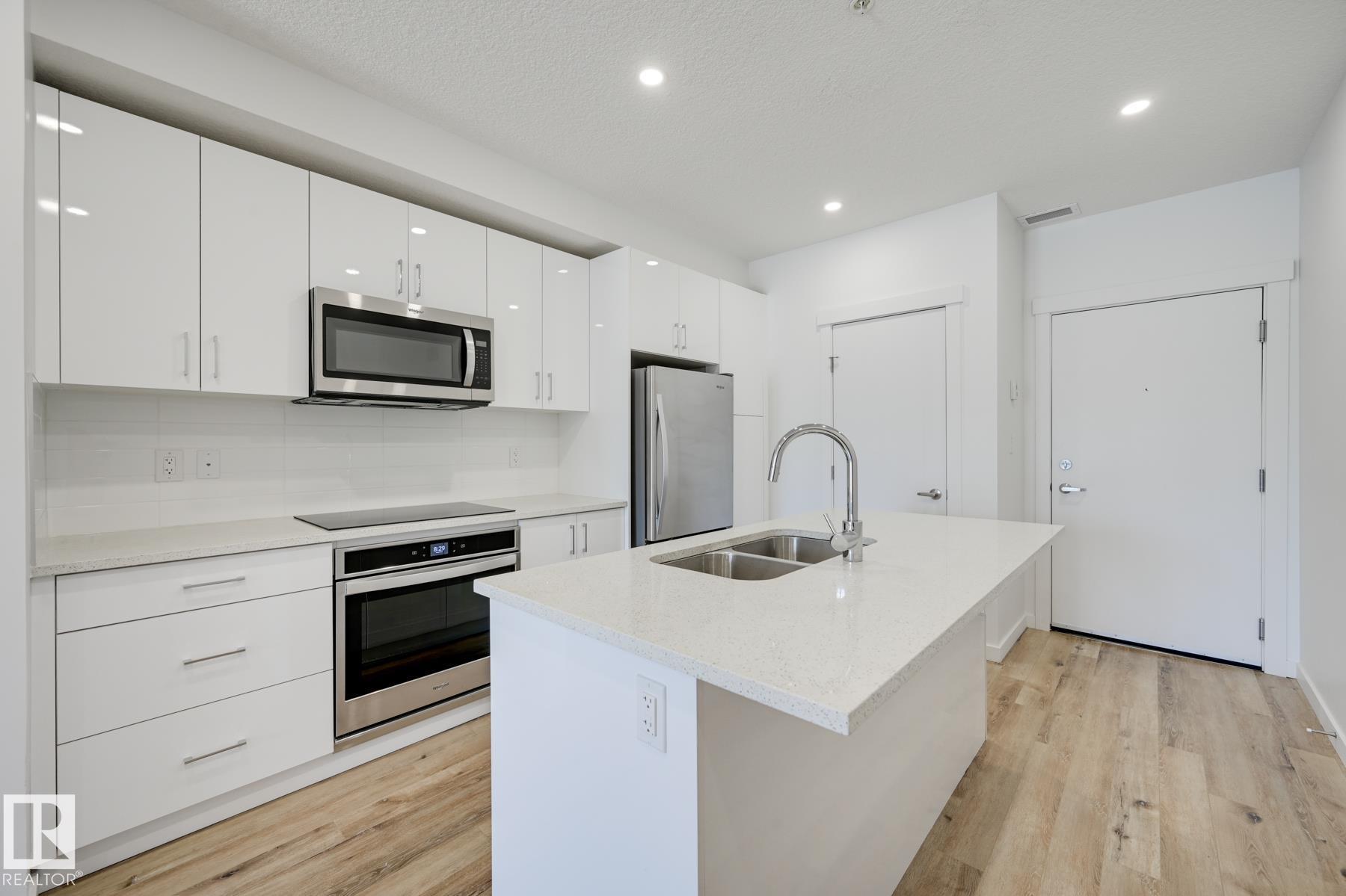 Photo 6 at 313 - 11503 76 Avenue NW, Belgravia, Edmonton