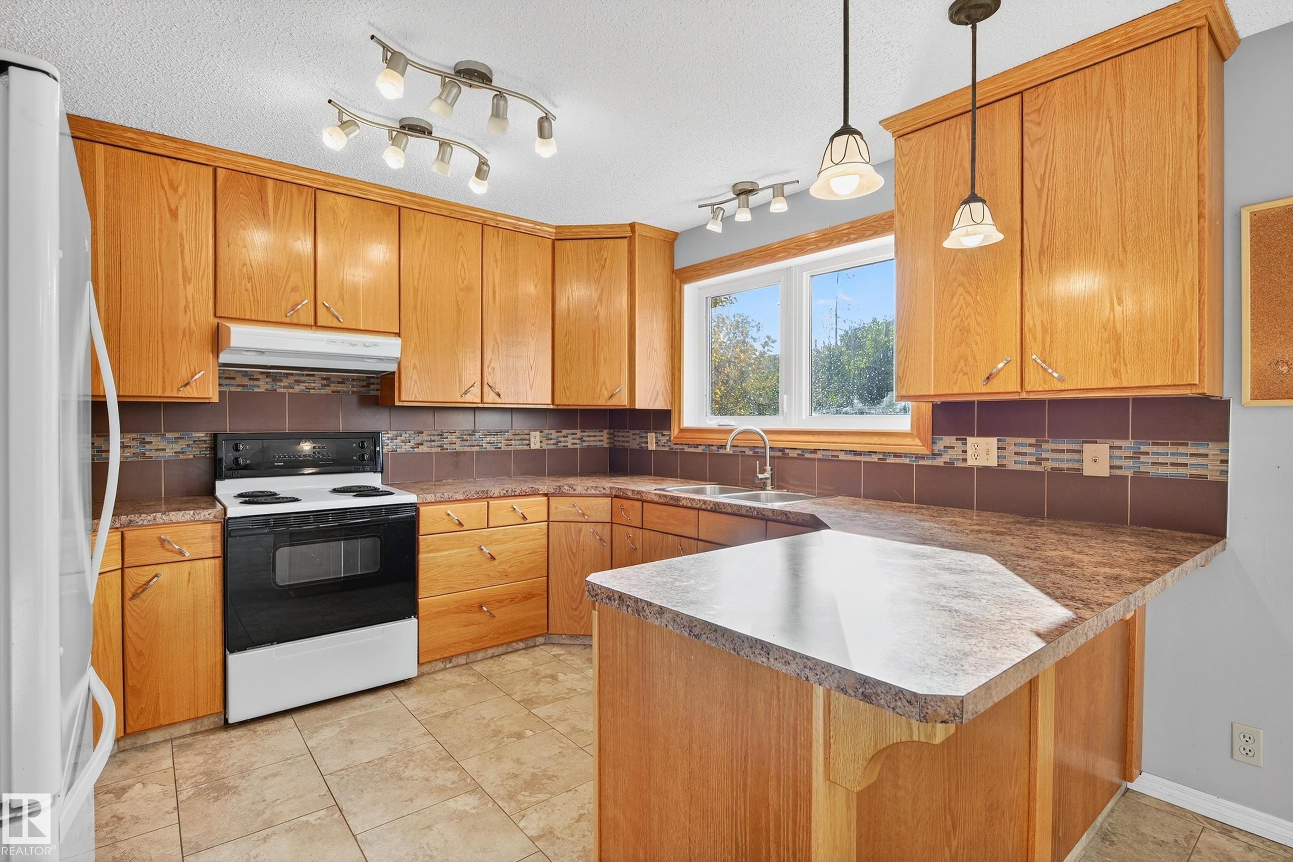 Photo 25 at 3917 43 Avenue, South Park, Leduc