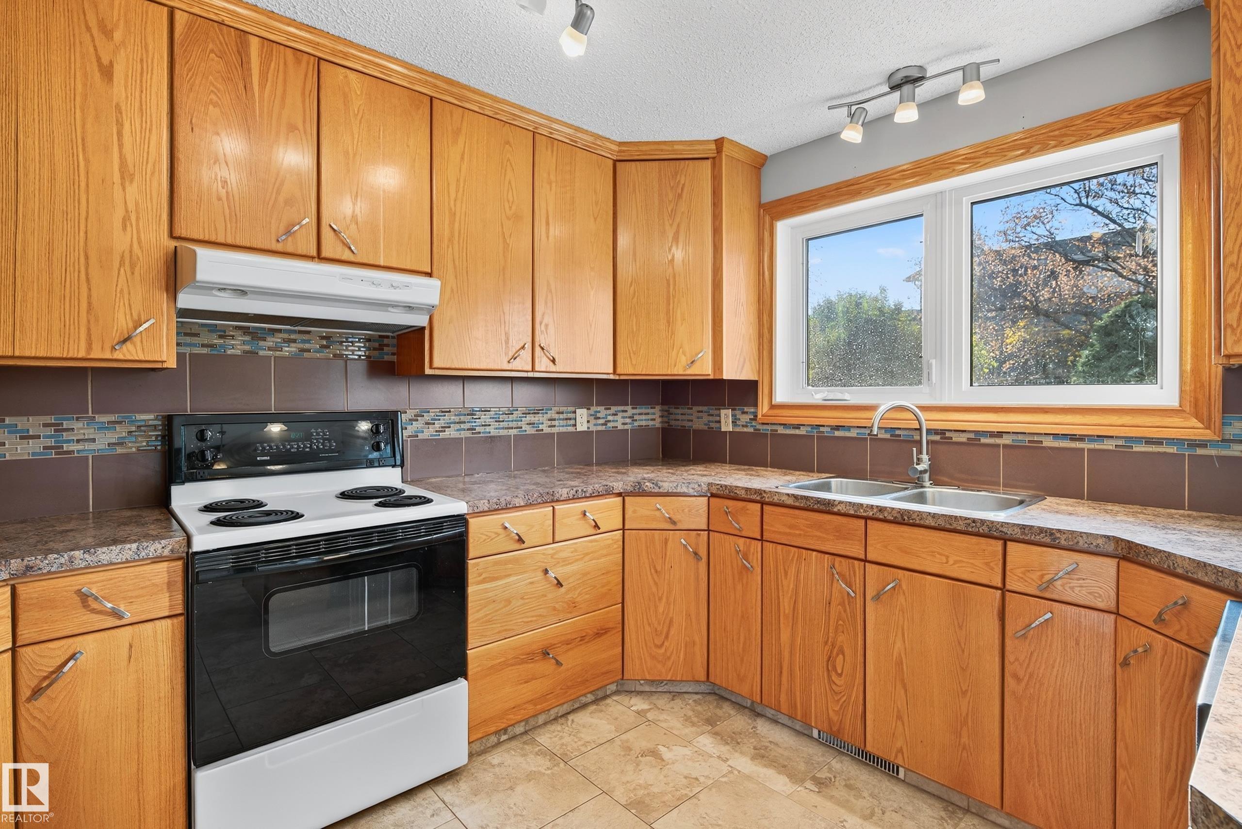 Photo 26 at 3917 43 Avenue, South Park, Leduc