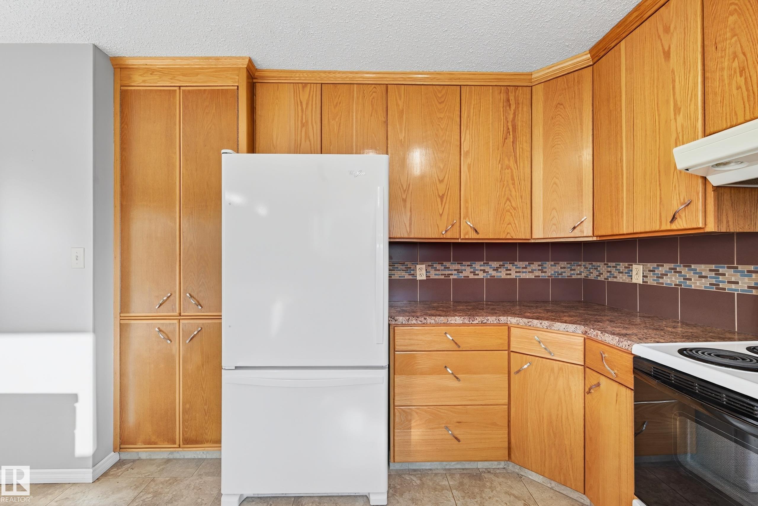 Photo 29 at 3917 43 Avenue, South Park, Leduc