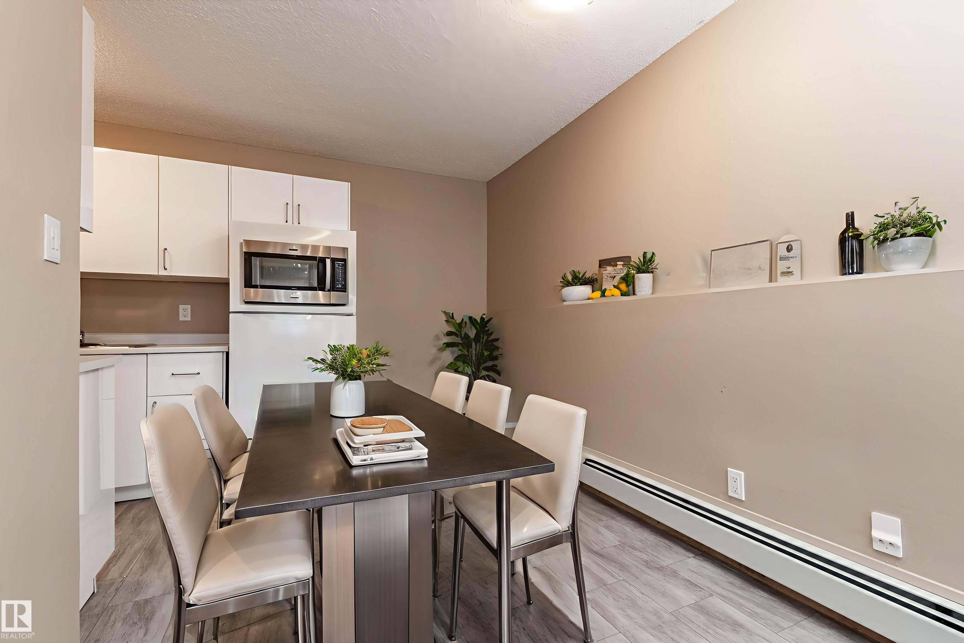 Photo 8 at B01 - 10620 104 Street NW, Central Mcdougall, Edmonton