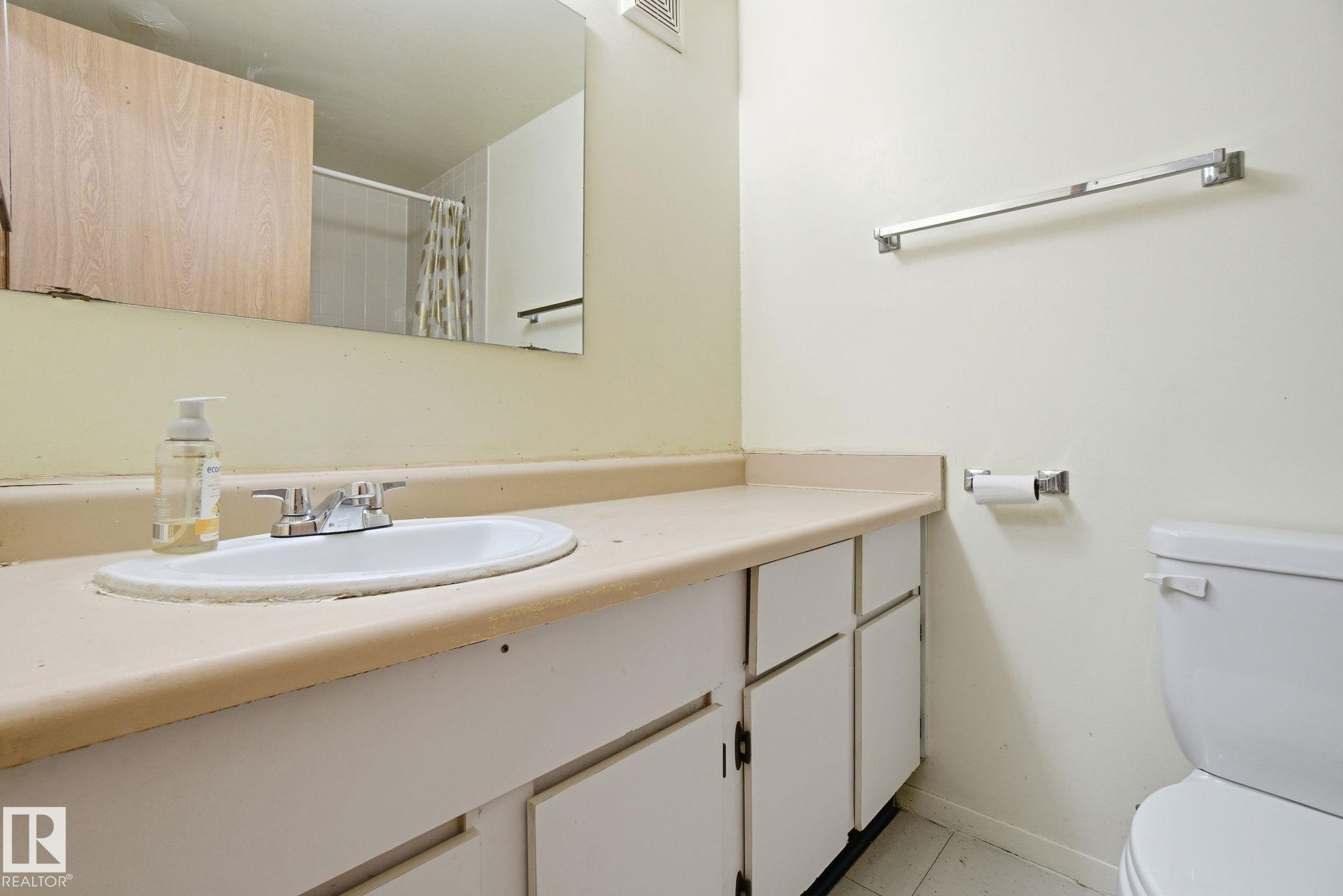 Photo 18 at 109 - 2624 Mill Woods Road E NW, Weinlos, Edmonton