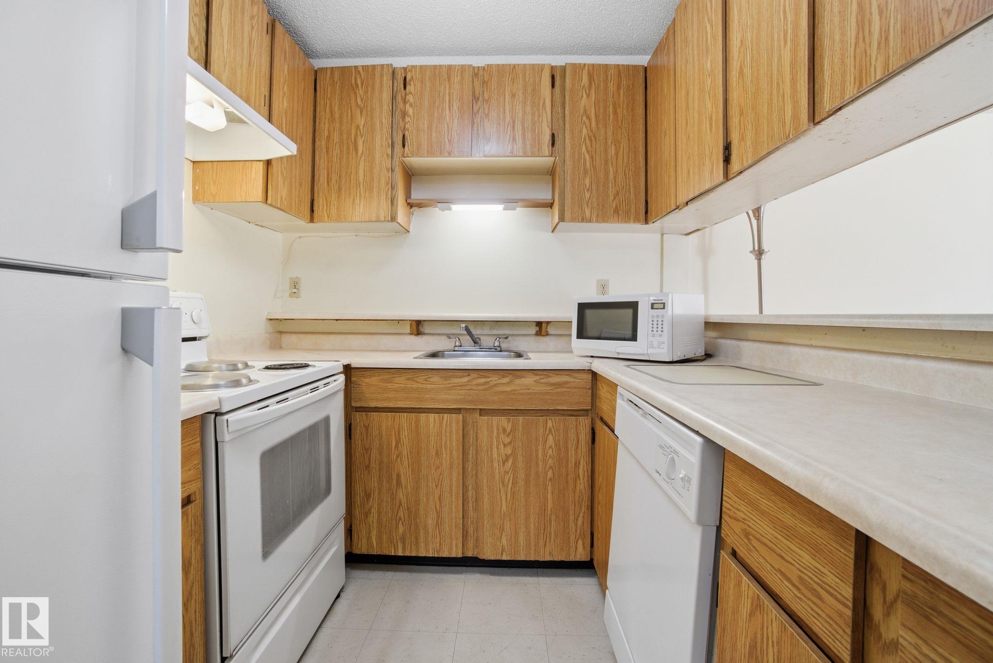 109 - 2624 Mill Woods Road E NW, Weinlos, Edmonton