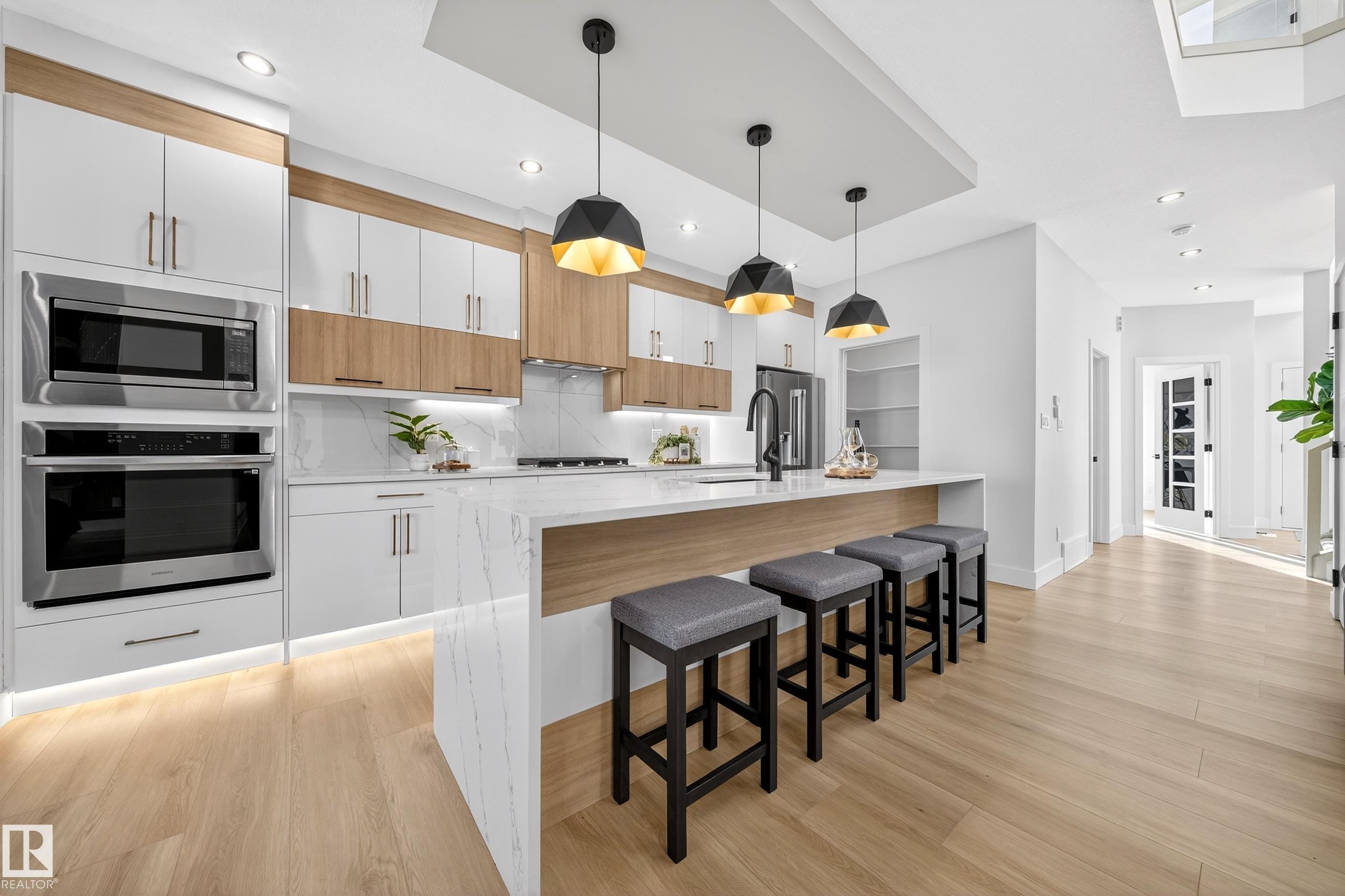 Photo 16 at 9907 68 Street NW, Terrace Heights, Edmonton