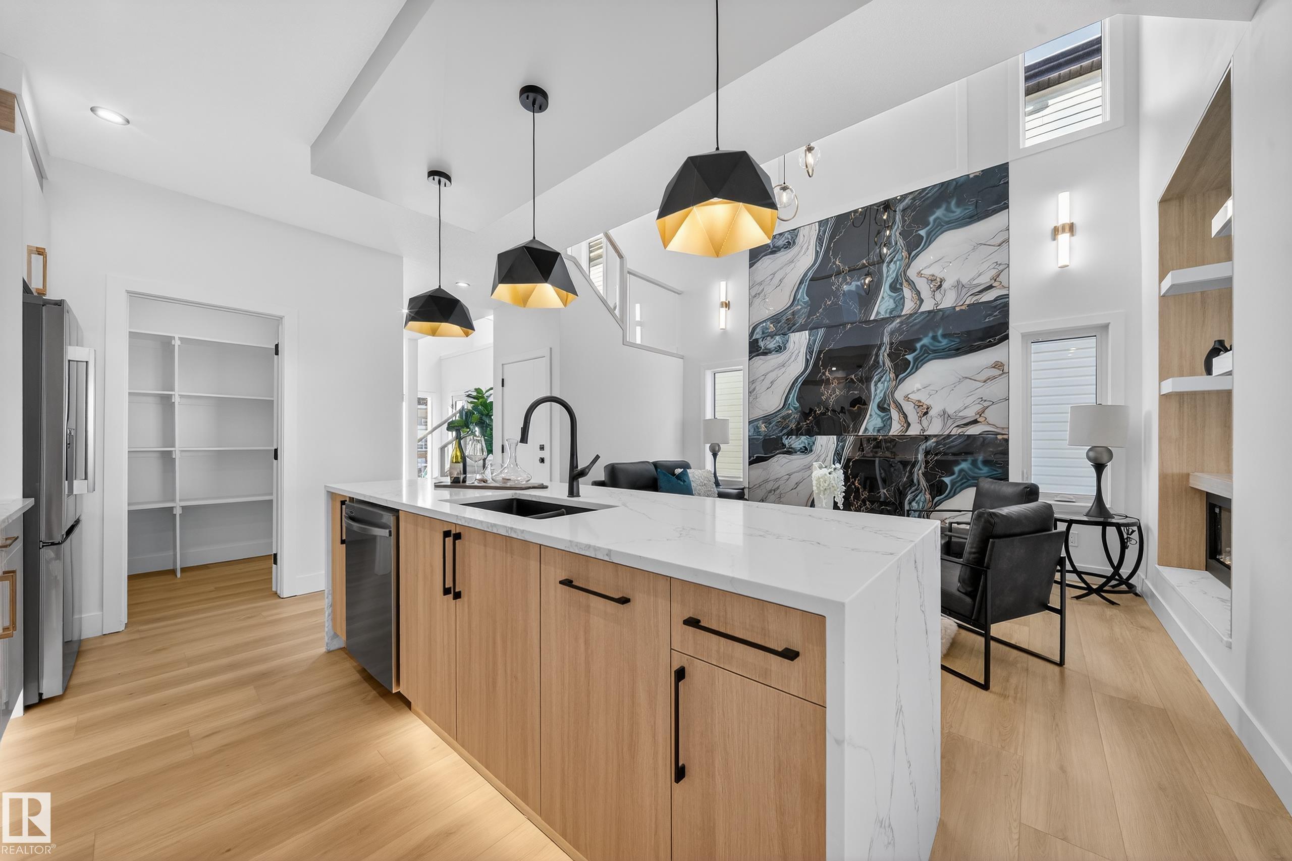 https://zimg.paragon.ice.com/ParagonImages/Property/PM/RAE/225387152/22/0/0/5496e2bca87b4a3c0e2951c48abcdda3/1/a0b29db97501610a16498bc5690d4c1e/225387152-68773a6a-7c78-49d2-b756-f8cbc75cc986.JPG