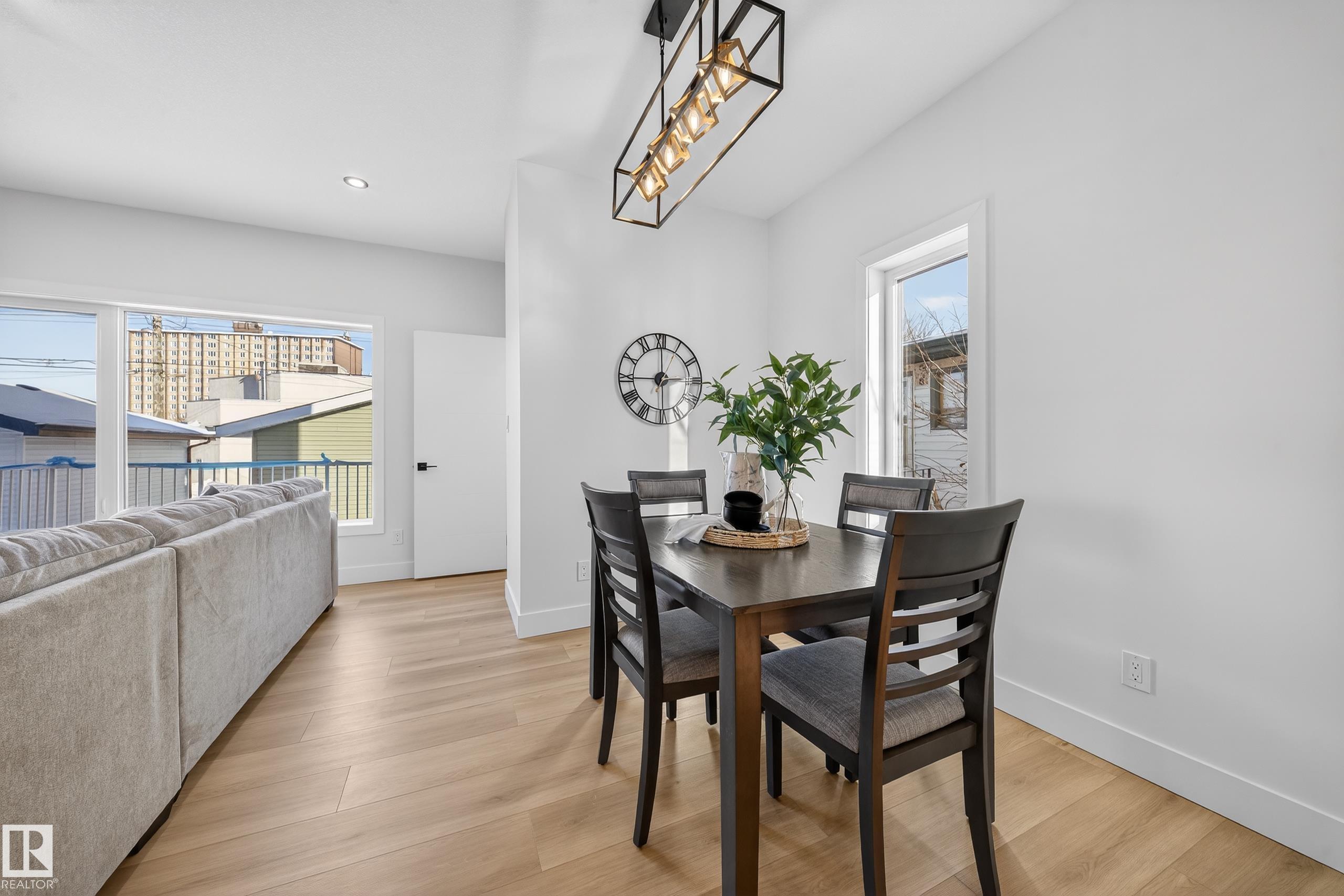 https://zimg.paragon.ice.com/ParagonImages/Property/PM/RAE/225387152/24/0/0/4cd001b12128a7508204fb0ea9b6d944/1/a0b29db97501610a16498bc5690d4c1e/225387152-ad2f25b2-c2b2-4ac0-beee-2268371889e1.JPG