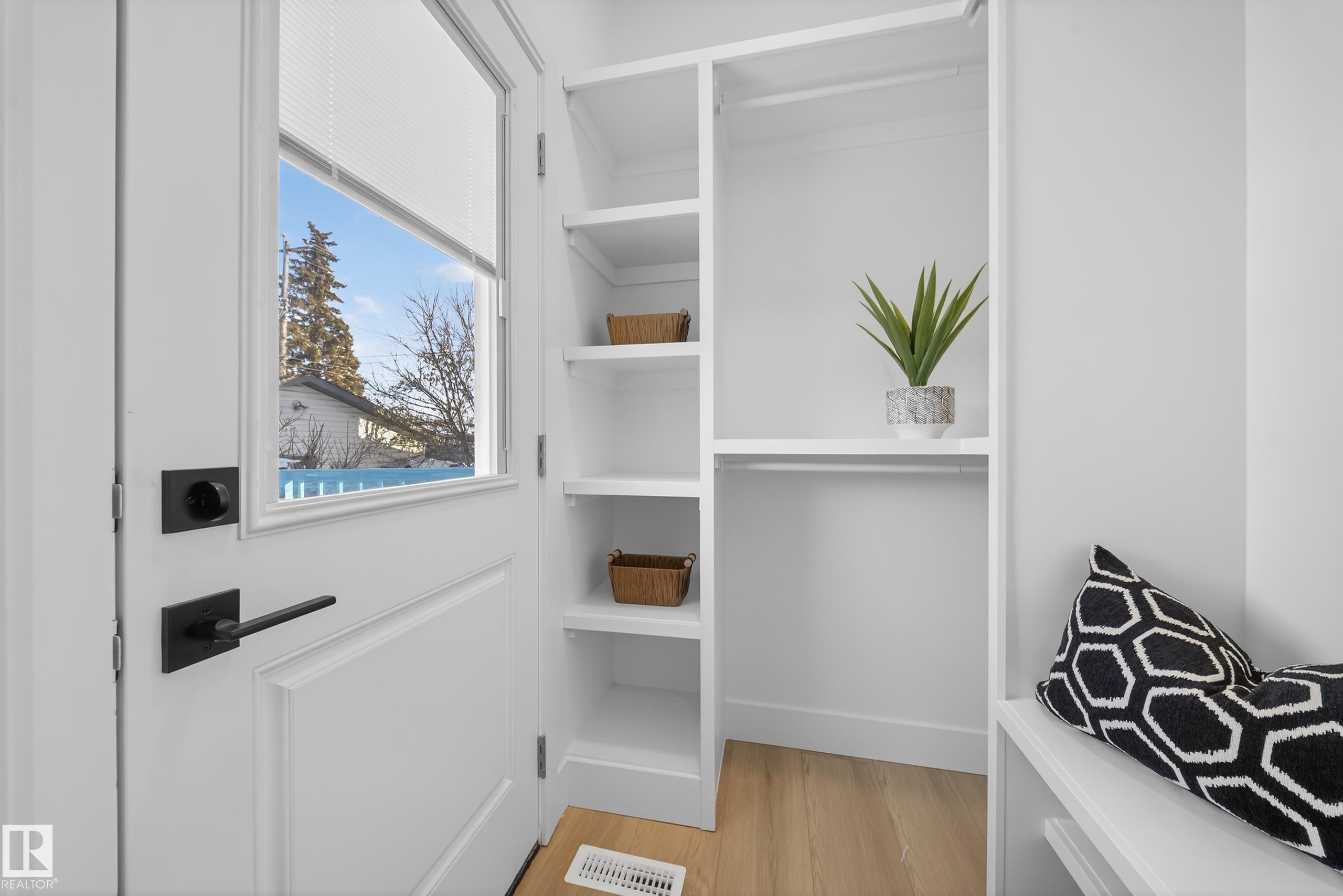https://zimg.paragon.ice.com/ParagonImages/Property/PM/RAE/225387152/29/0/0/5c98ec06e35183a4b5610d15b6085662/1/a0b29db97501610a16498bc5690d4c1e/225387152-475733c4-fd83-4f31-acfc-cd1346cb0115.JPG