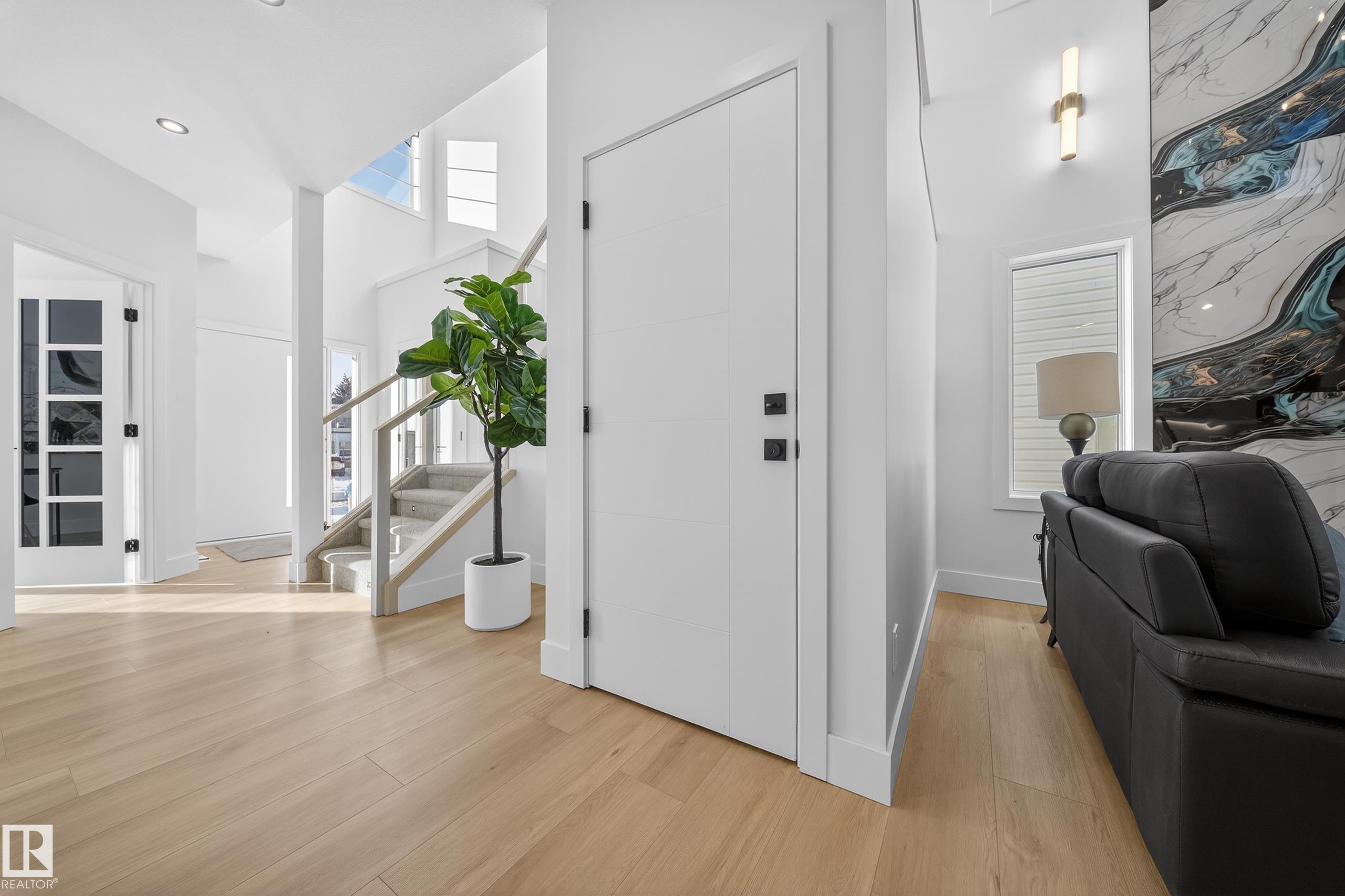 https://zimg.paragon.ice.com/ParagonImages/Property/PM/RAE/225387152/47/0/0/bf21dc9aee5a84d1e245593eab108105/1/a0b29db97501610a16498bc5690d4c1e/225387152-008af6ac-b539-4255-80ad-982e73e81af0.JPG