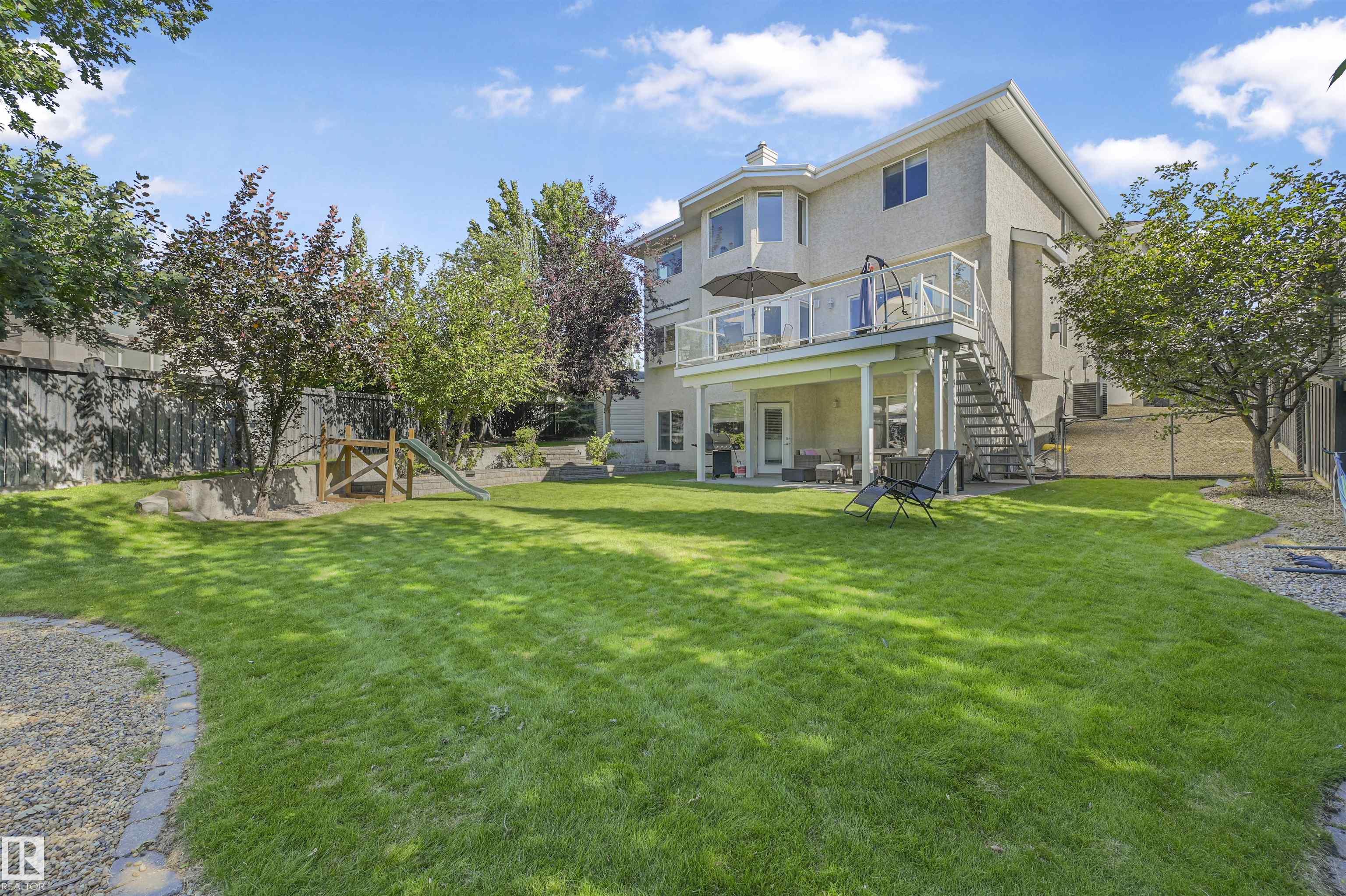 Photo 2 at 1516 Thorogood Close NW, Terwillegar Towne, Edmonton