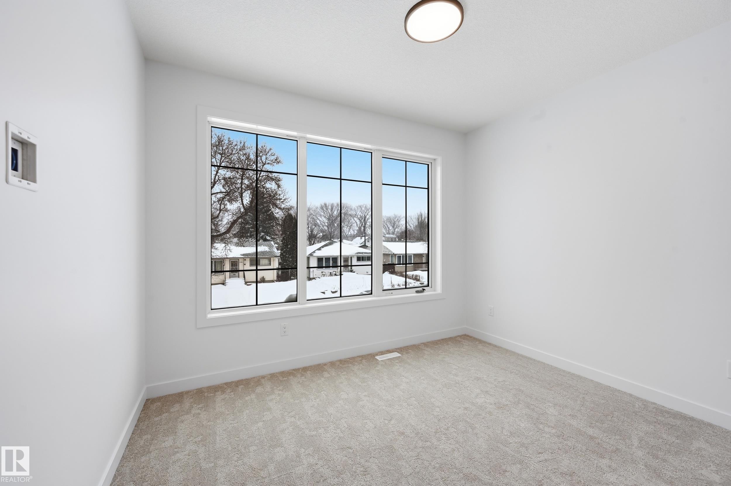 Photo 36 at 11121 51 Street NW, Highlands, Edmonton