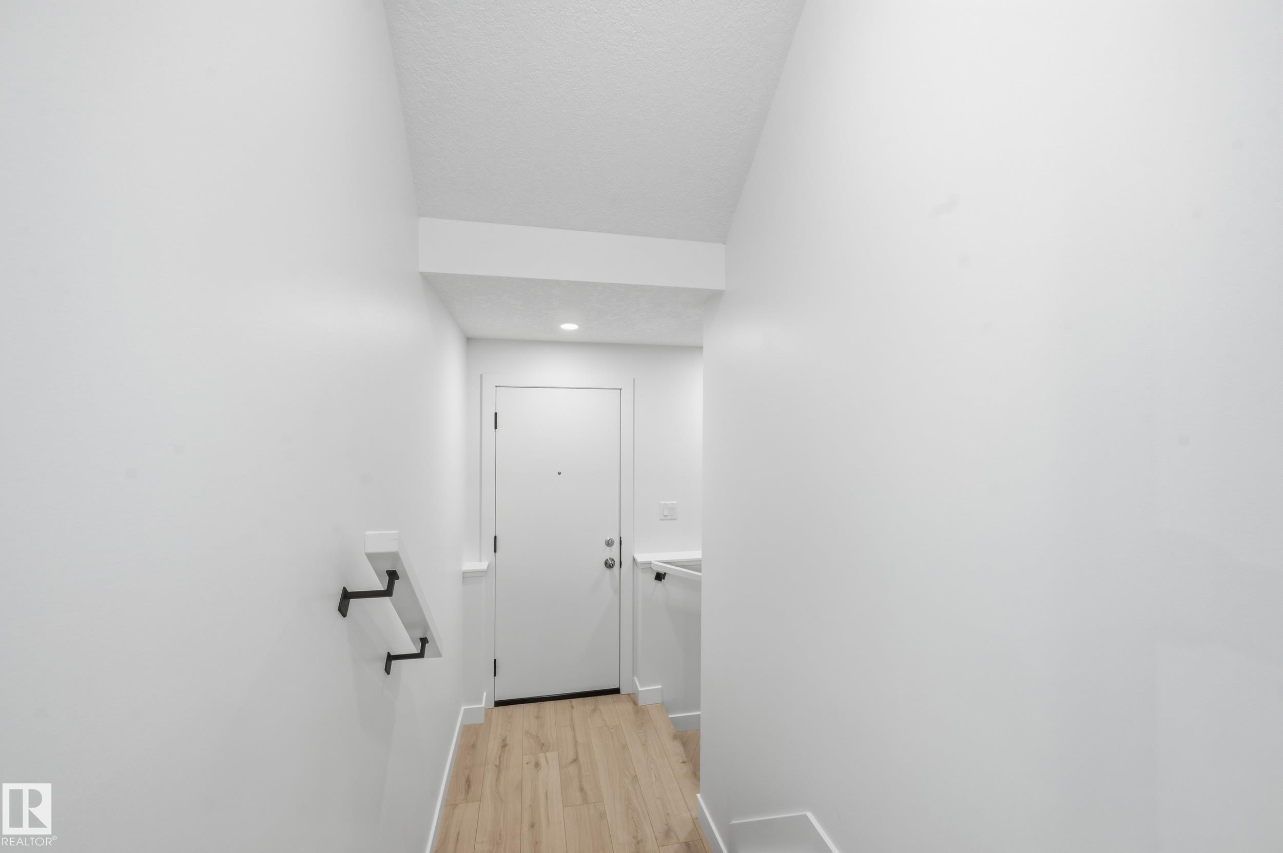 https://zimg.paragon.ice.com/ParagonImages/Property/PM/RAE/225387157/39/0/0/27896442eaa8cc6f3b942f9238ee0fe3/1/c5a772a1adaabda93f150526f49db615/225387157-09e53f11-118d-4daa-8a1c-8f54451d9611.JPG