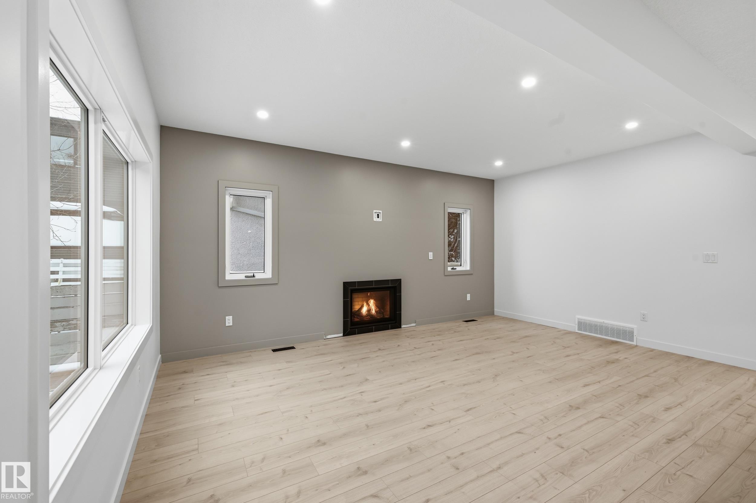 Photo 10 at 11121 51 Street NW, Highlands, Edmonton