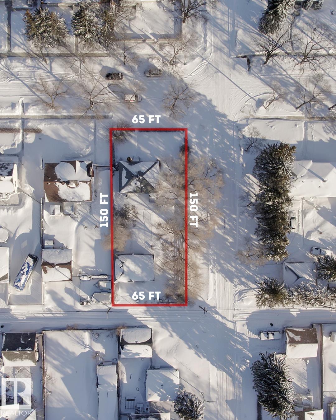 Photo 2 at 12410 79 Street NW, Elmwood Park, Edmonton