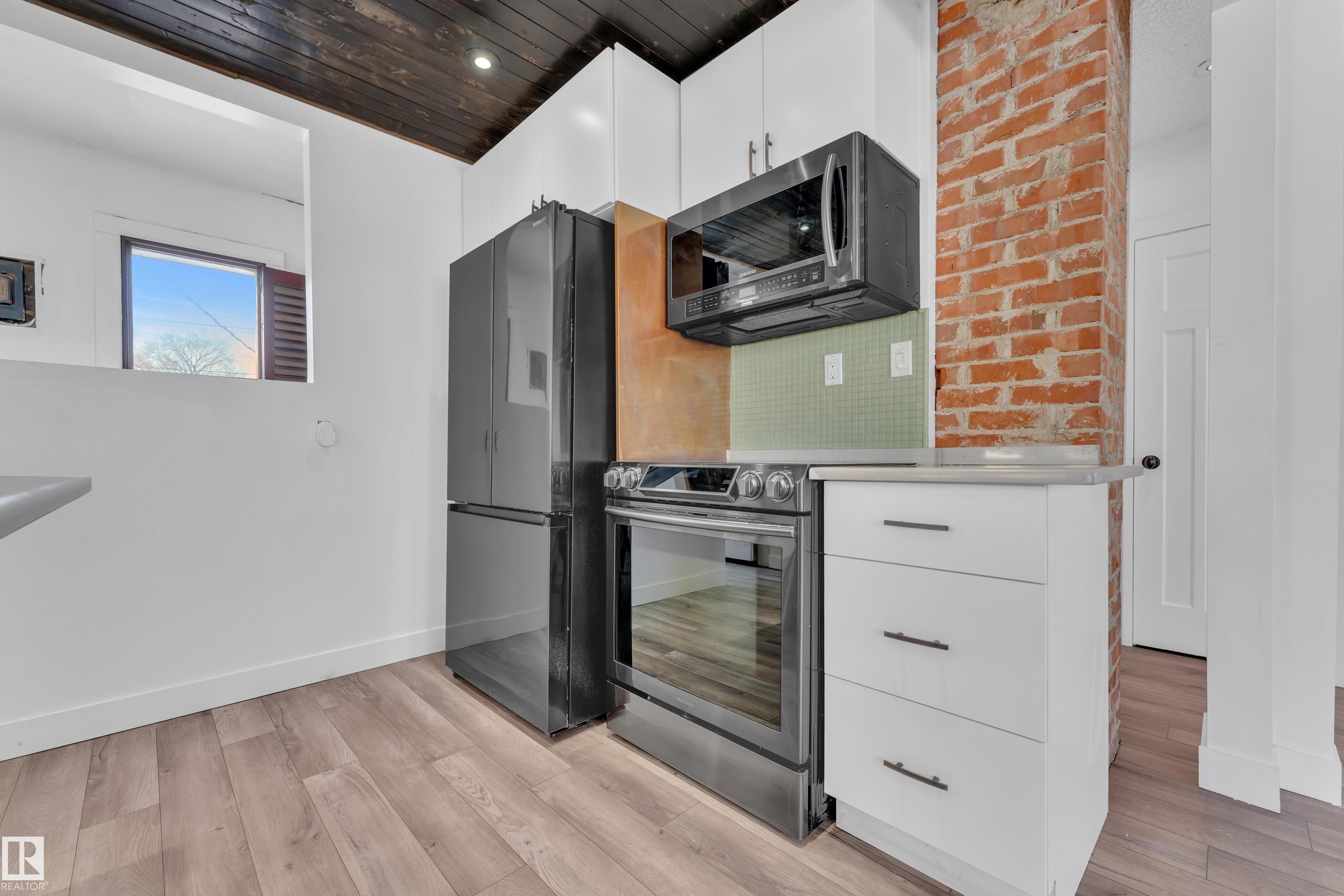 Photo 14 at 12410 79 Street NW, Elmwood Park, Edmonton