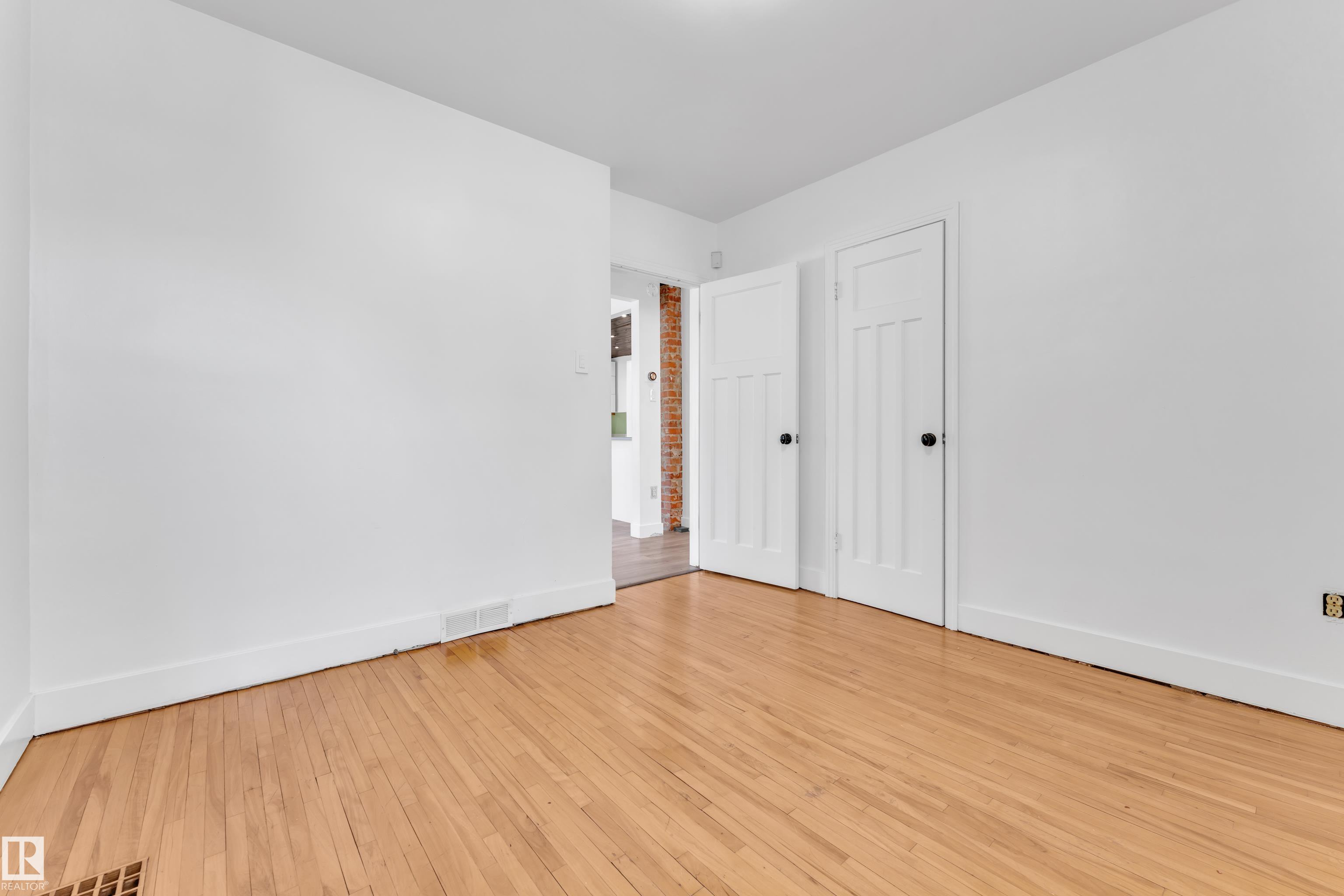 Photo 16 at 12410 79 Street NW, Elmwood Park, Edmonton