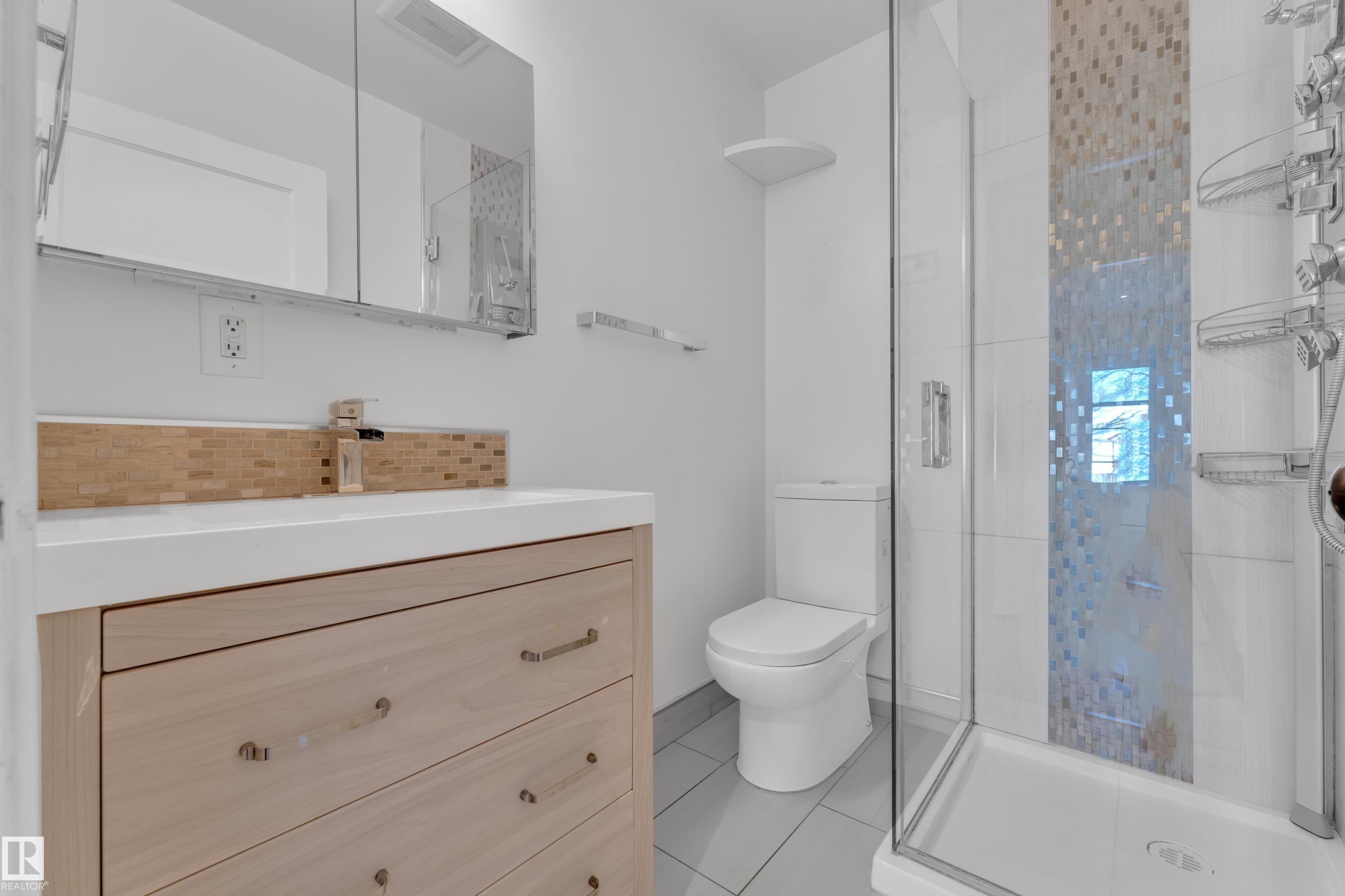 Photo 19 at 12410 79 Street NW, Elmwood Park, Edmonton