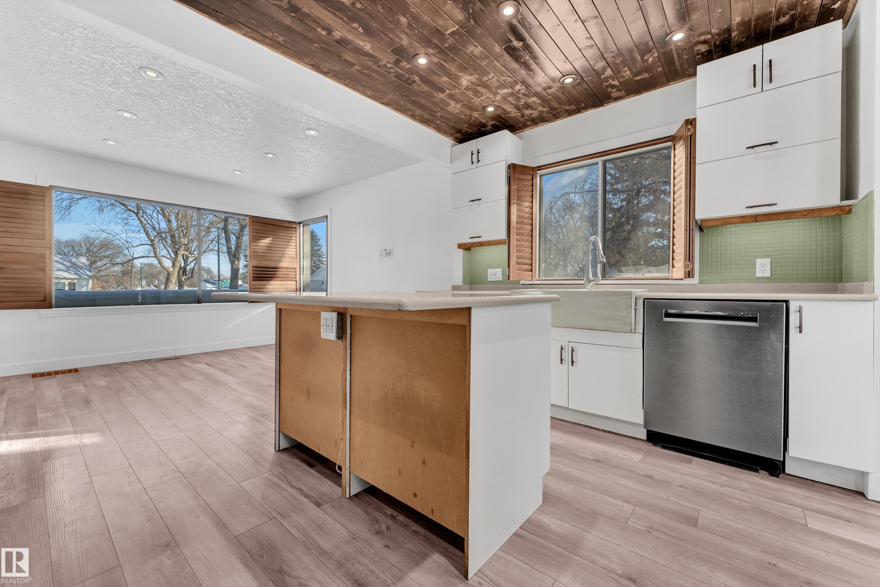 Photo 20 at 12410 79 Street NW, Elmwood Park, Edmonton