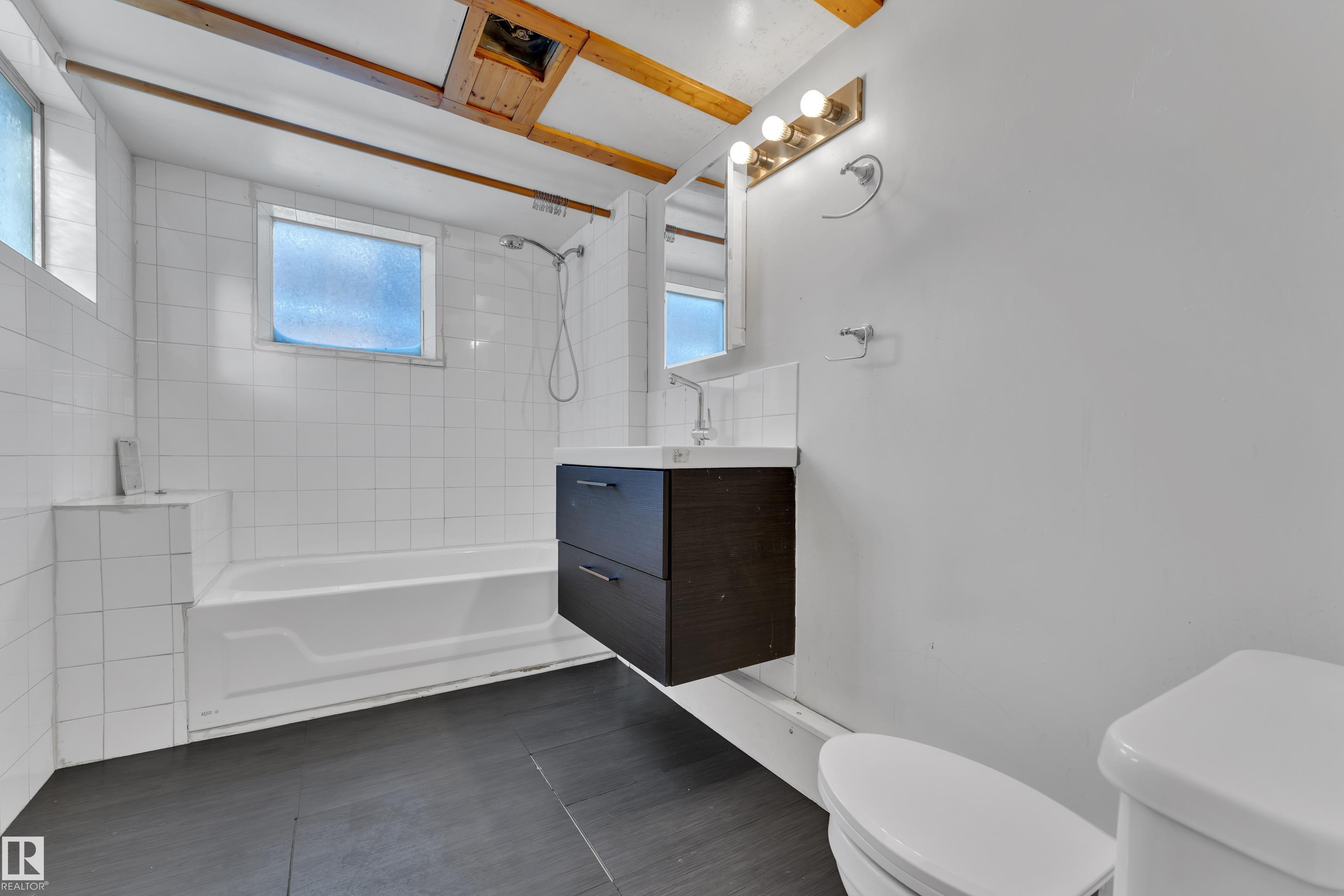 Photo 27 at 12410 79 Street NW, Elmwood Park, Edmonton