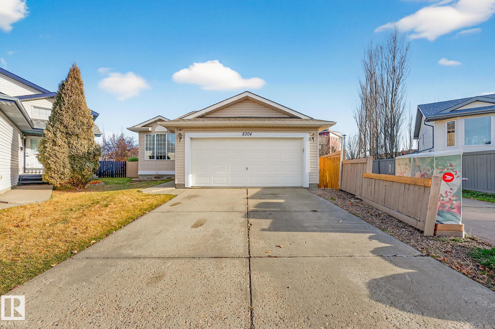 8304 170 Avenue NW, Klarvatten, Edmonton