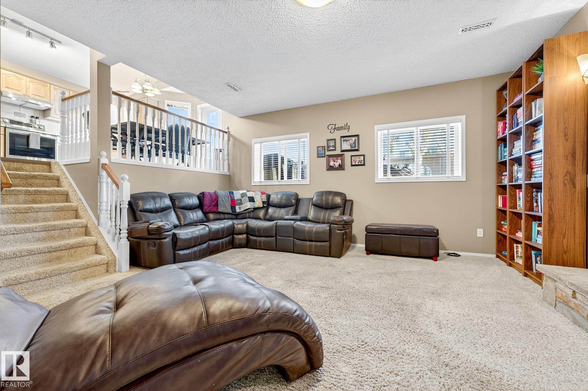 Photo 15 at 8304 170 Avenue NW, Klarvatten, Edmonton