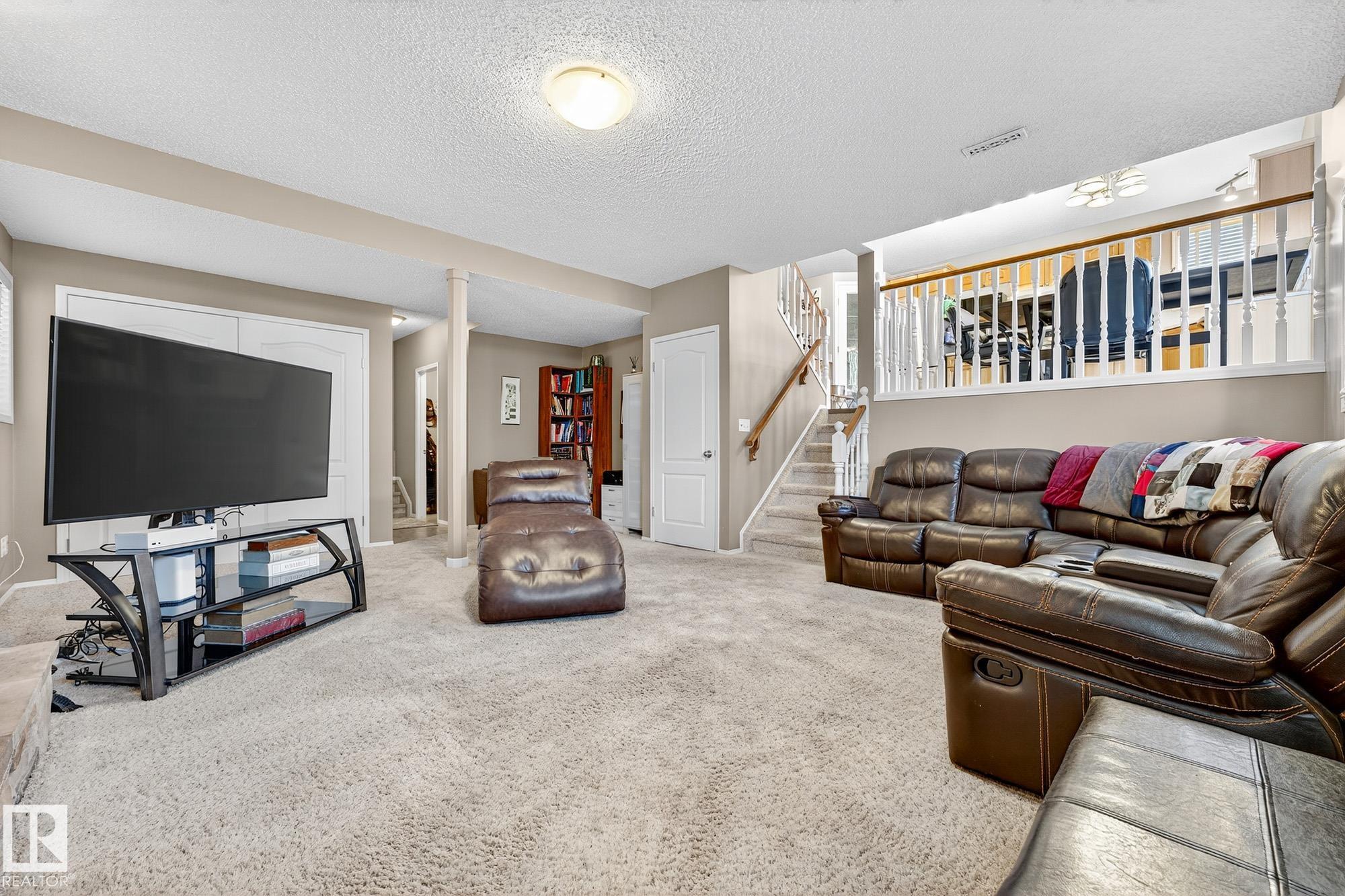 Photo 16 at 8304 170 Avenue NW, Klarvatten, Edmonton