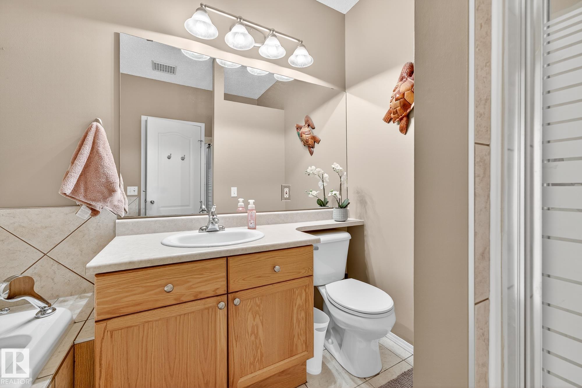 Photo 20 at 8304 170 Avenue NW, Klarvatten, Edmonton