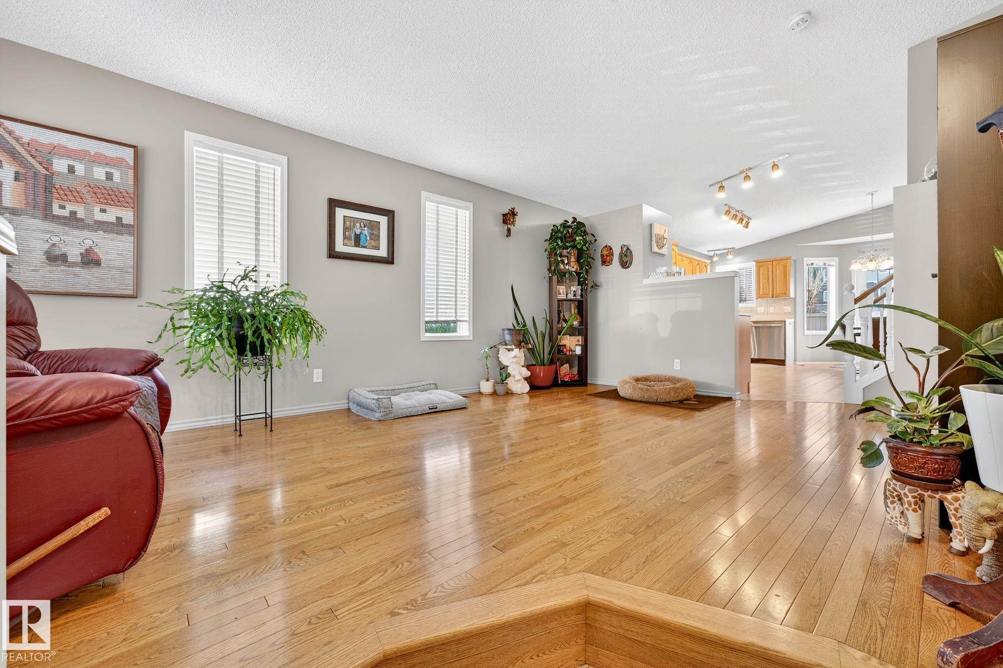 8304 170 Avenue NW, Klarvatten, Edmonton