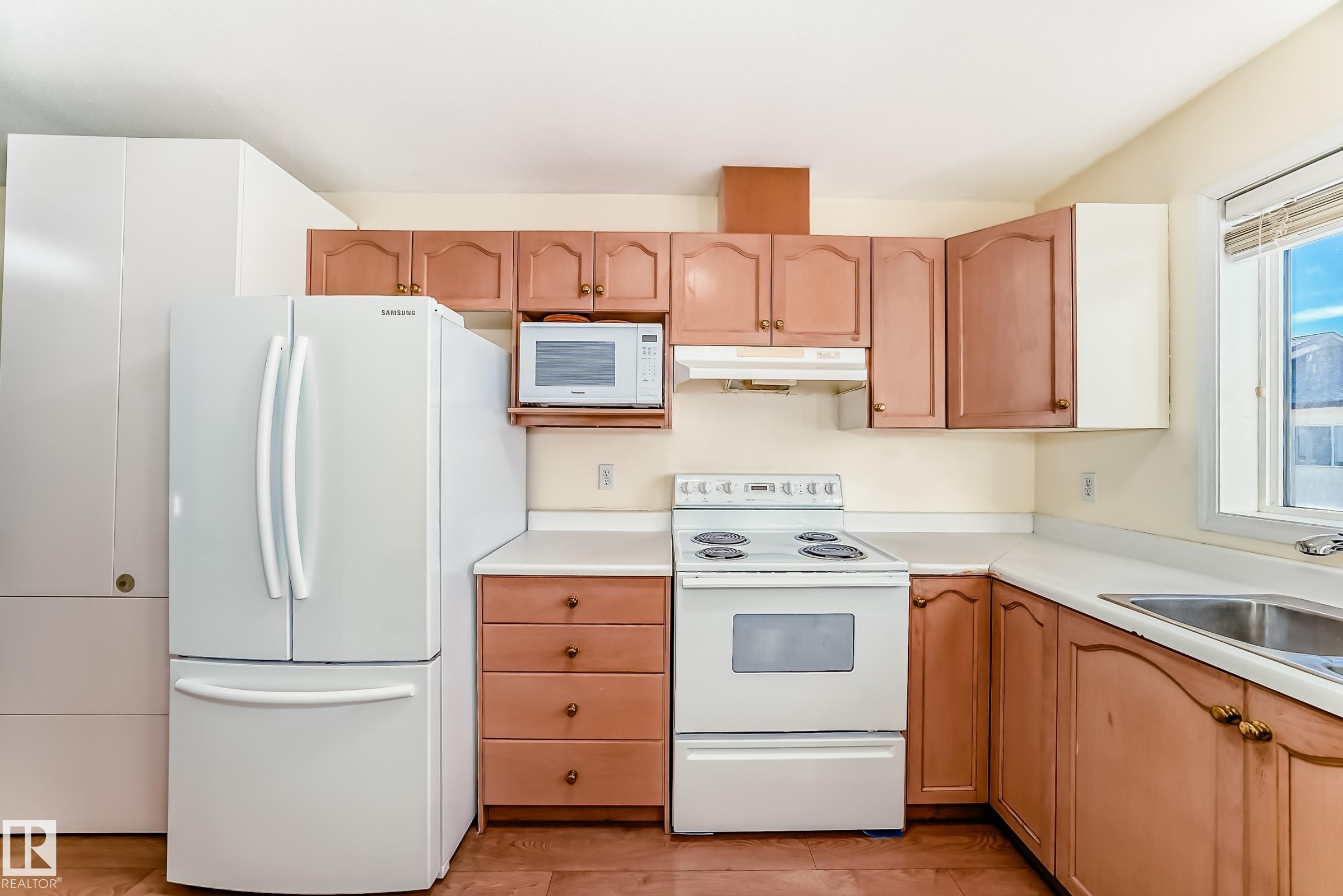 38 - 3811 85 Street NW, Richfield, Edmonton