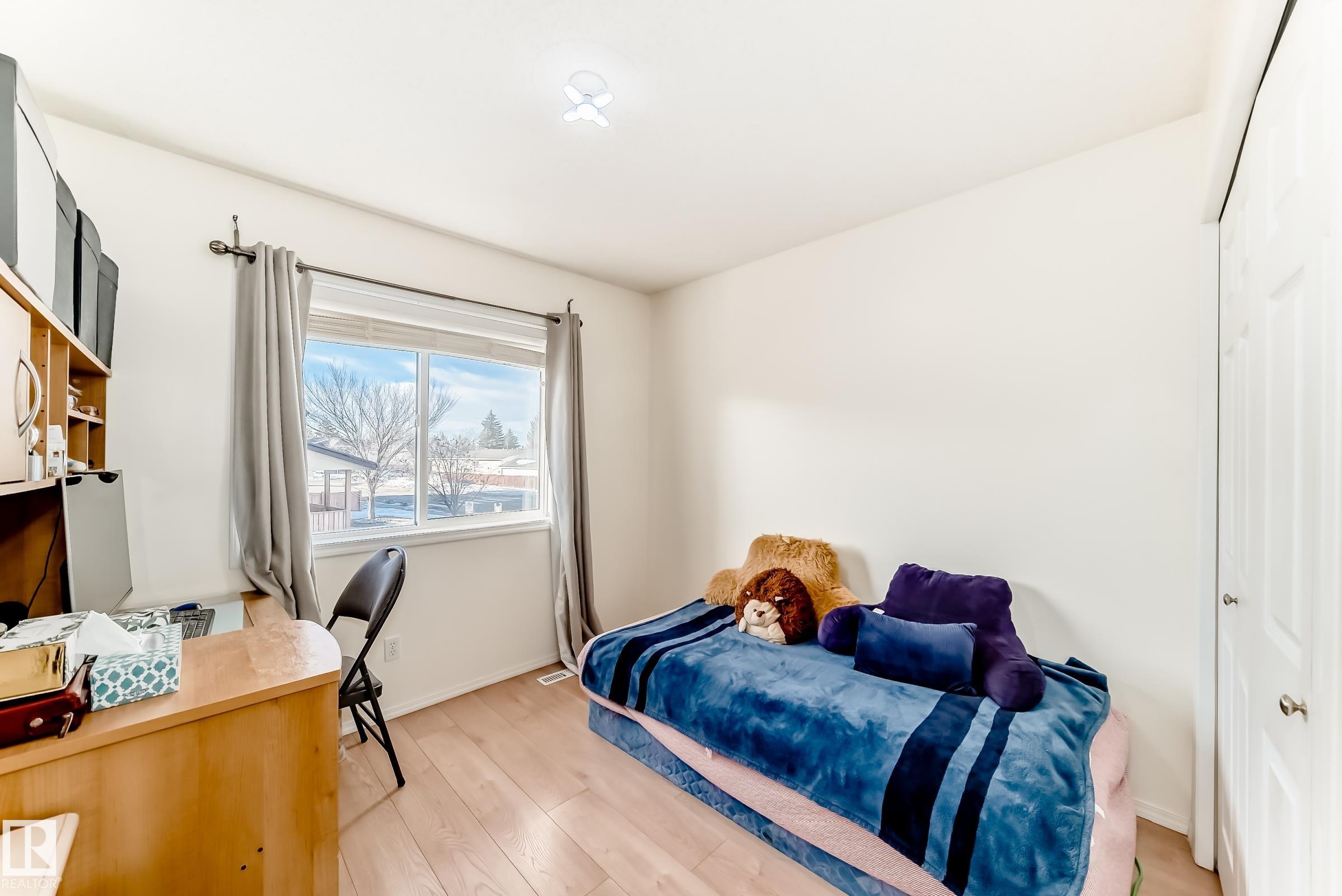 Photo 11 at 38 - 3811 85 Street NW, Richfield, Edmonton