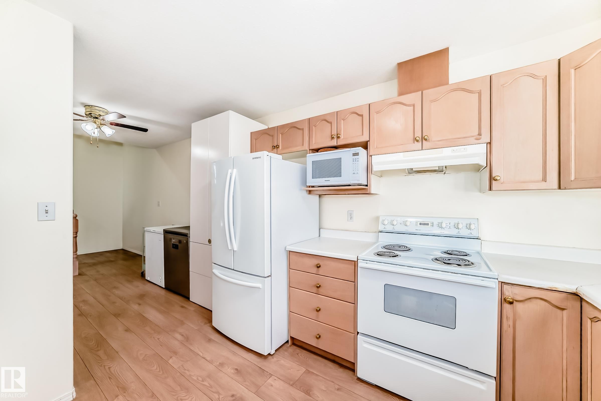 38 - 3811 85 Street NW, Richfield, Edmonton